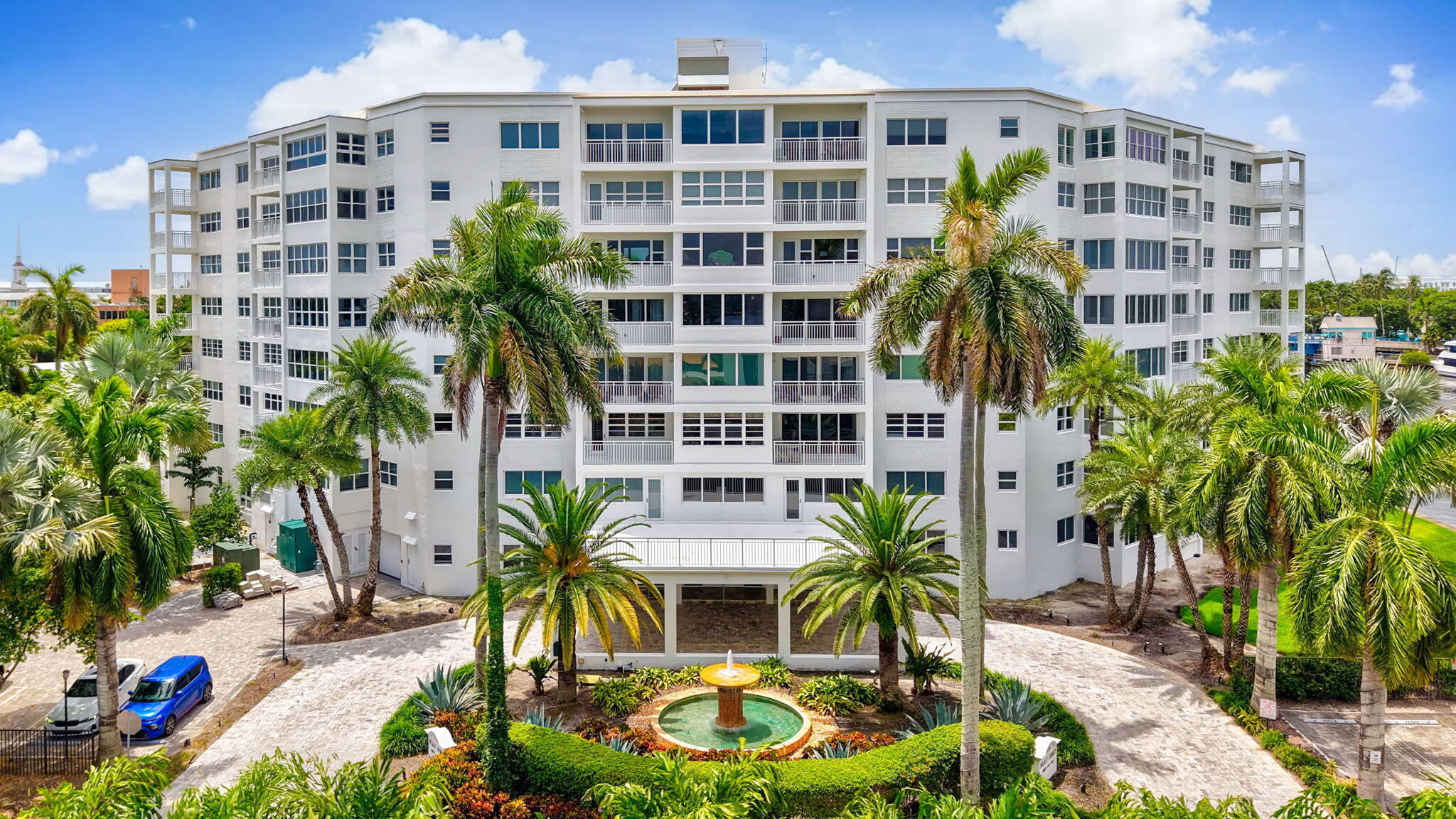 1000 Lowry #4F, Delray Beach FL 33483