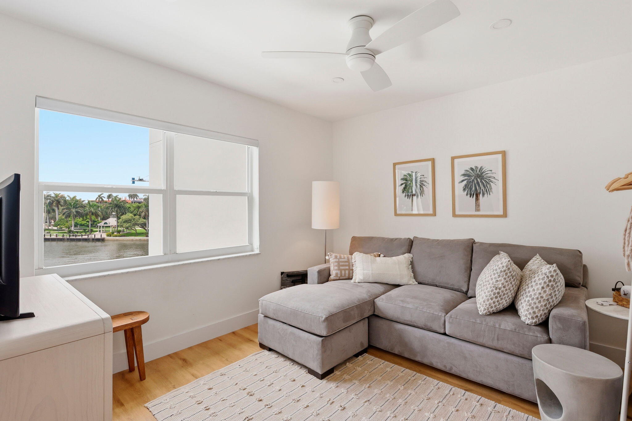 1000 Lowry #4F, Delray Beach FL 33483