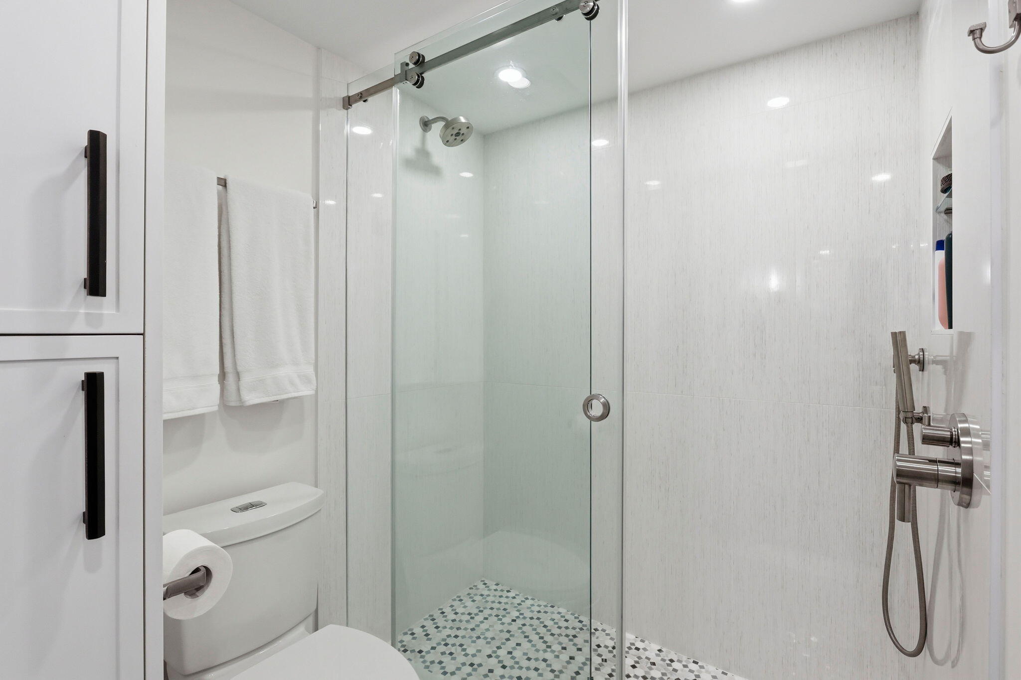 1000 Lowry #4F, Delray Beach FL 33483