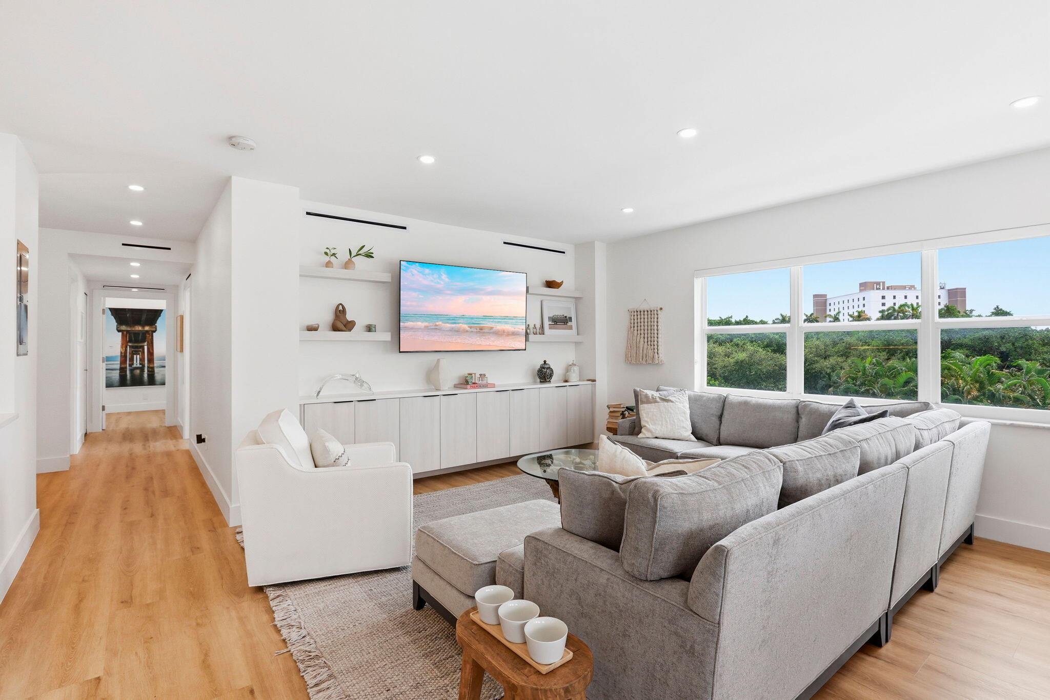 1000 Lowry #4F, Delray Beach FL 33483