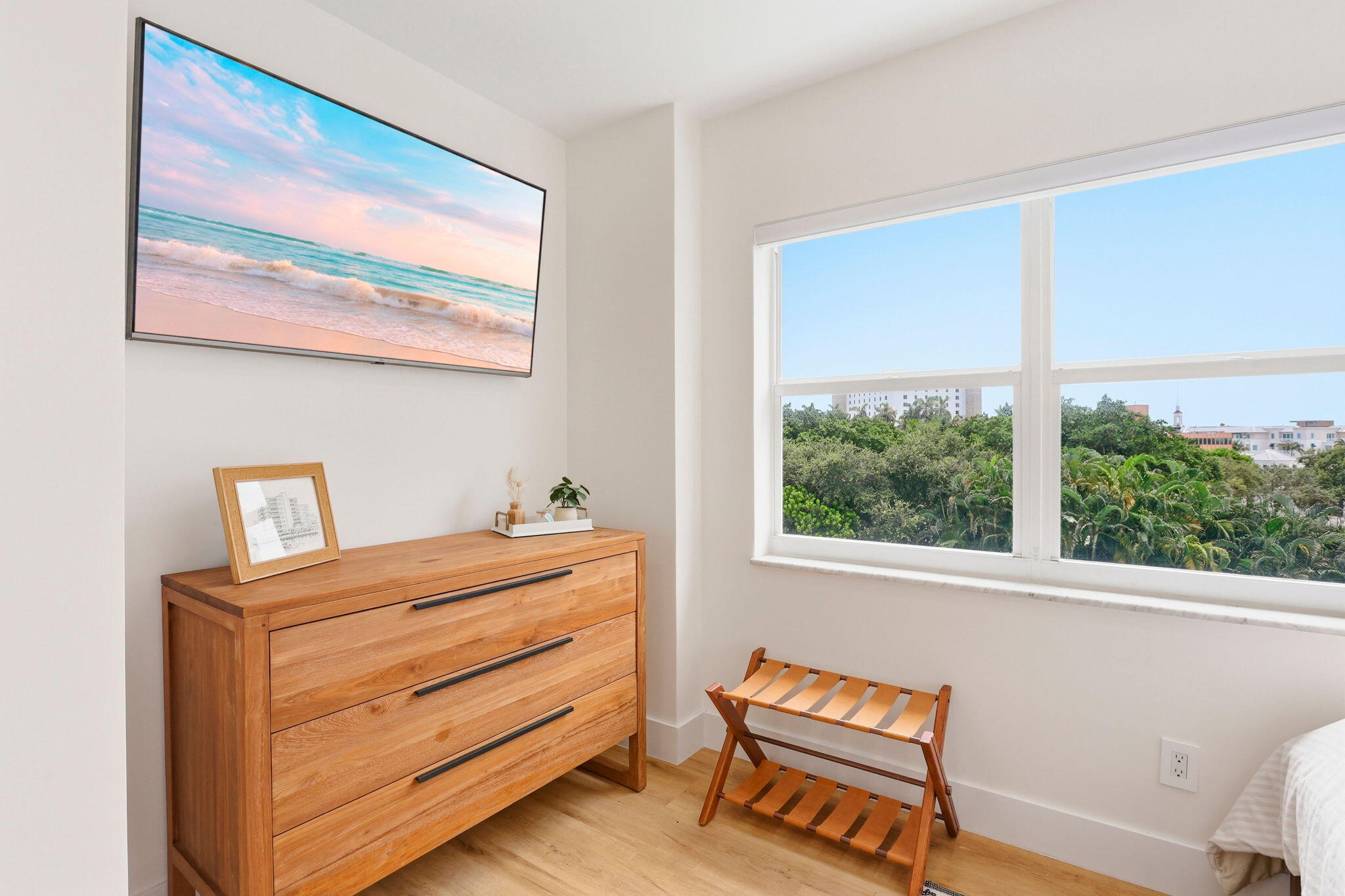 1000 Lowry #4F, Delray Beach FL 33483