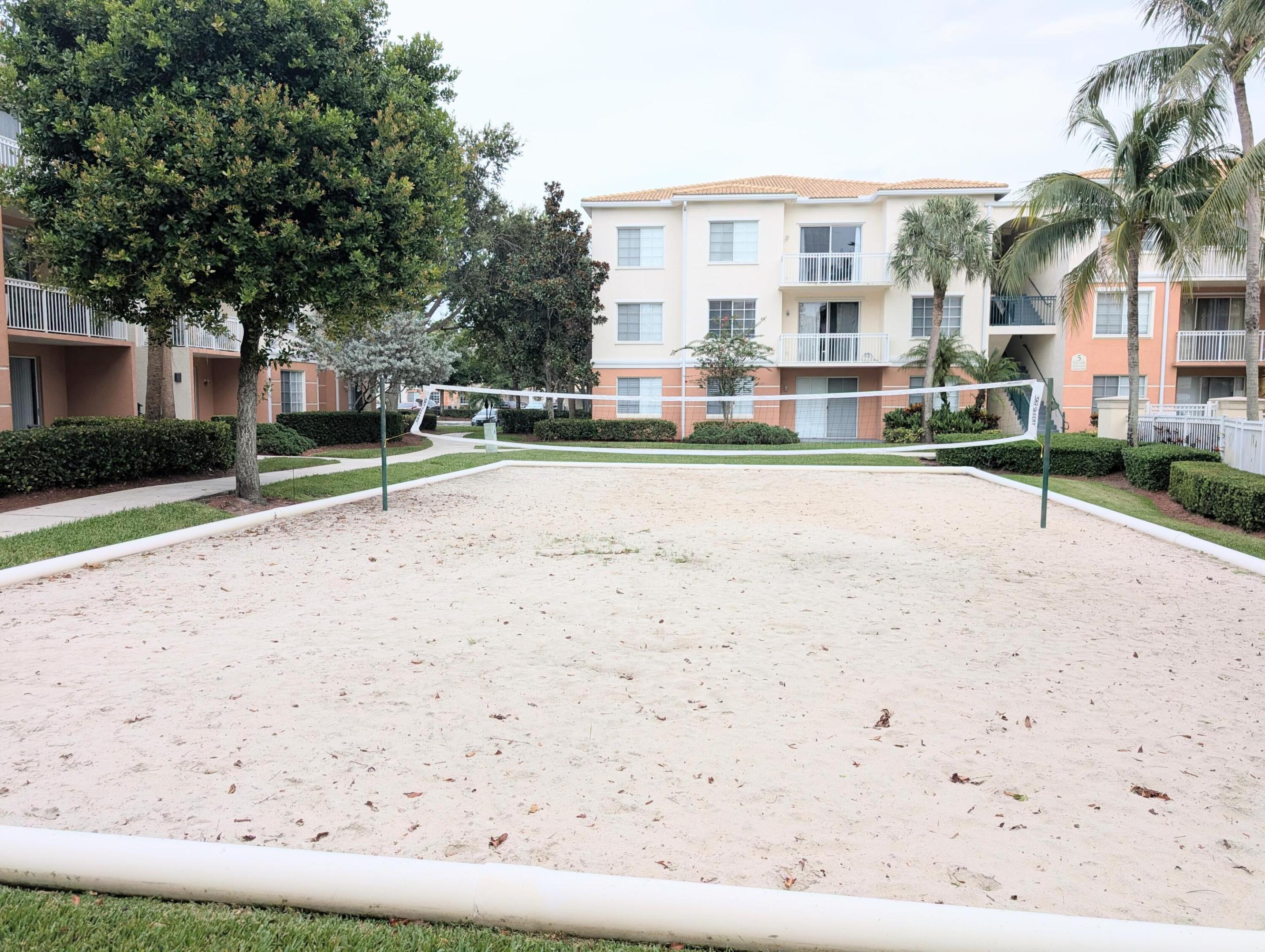 3210 Myrtlewood, Palm Beach Gardens FL 33418