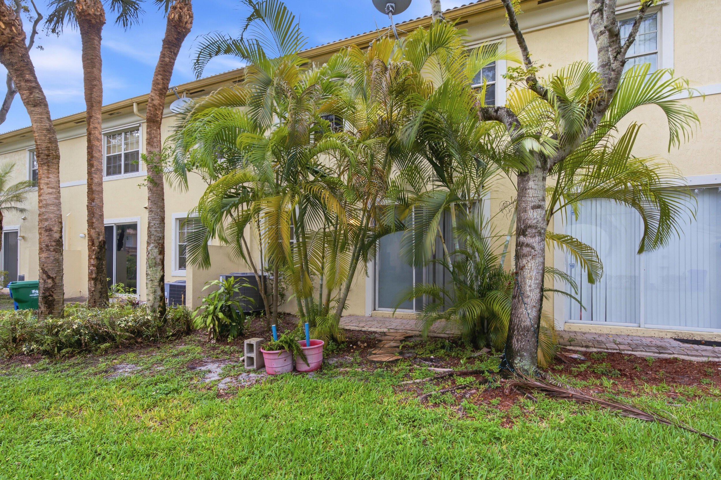 8481 SW 27th #102, Miramar FL 33025