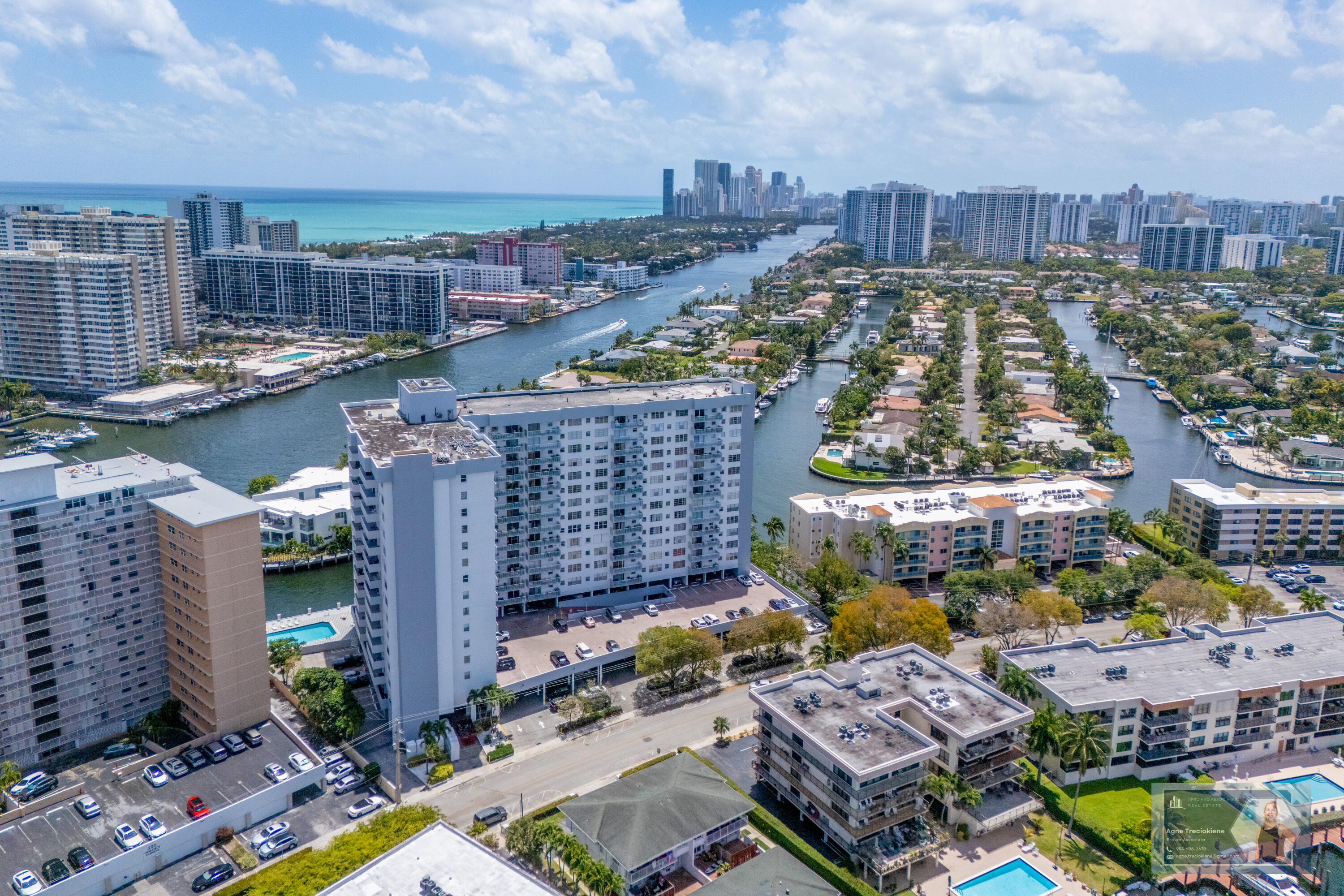 137 GOLDEN ISLES #414, Hallandale Beach FL 33009