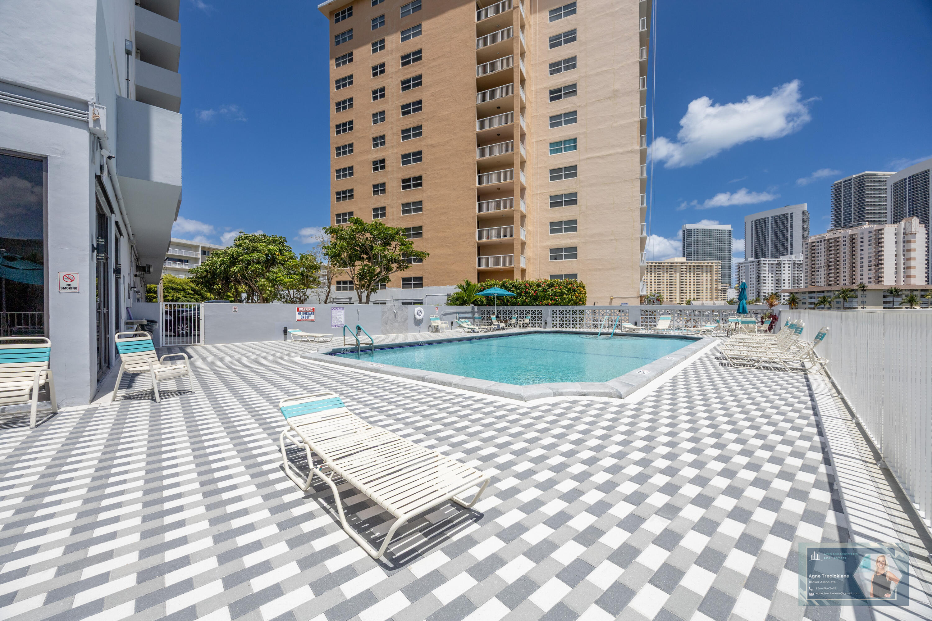 137 GOLDEN ISLES #414, Hallandale Beach FL 33009