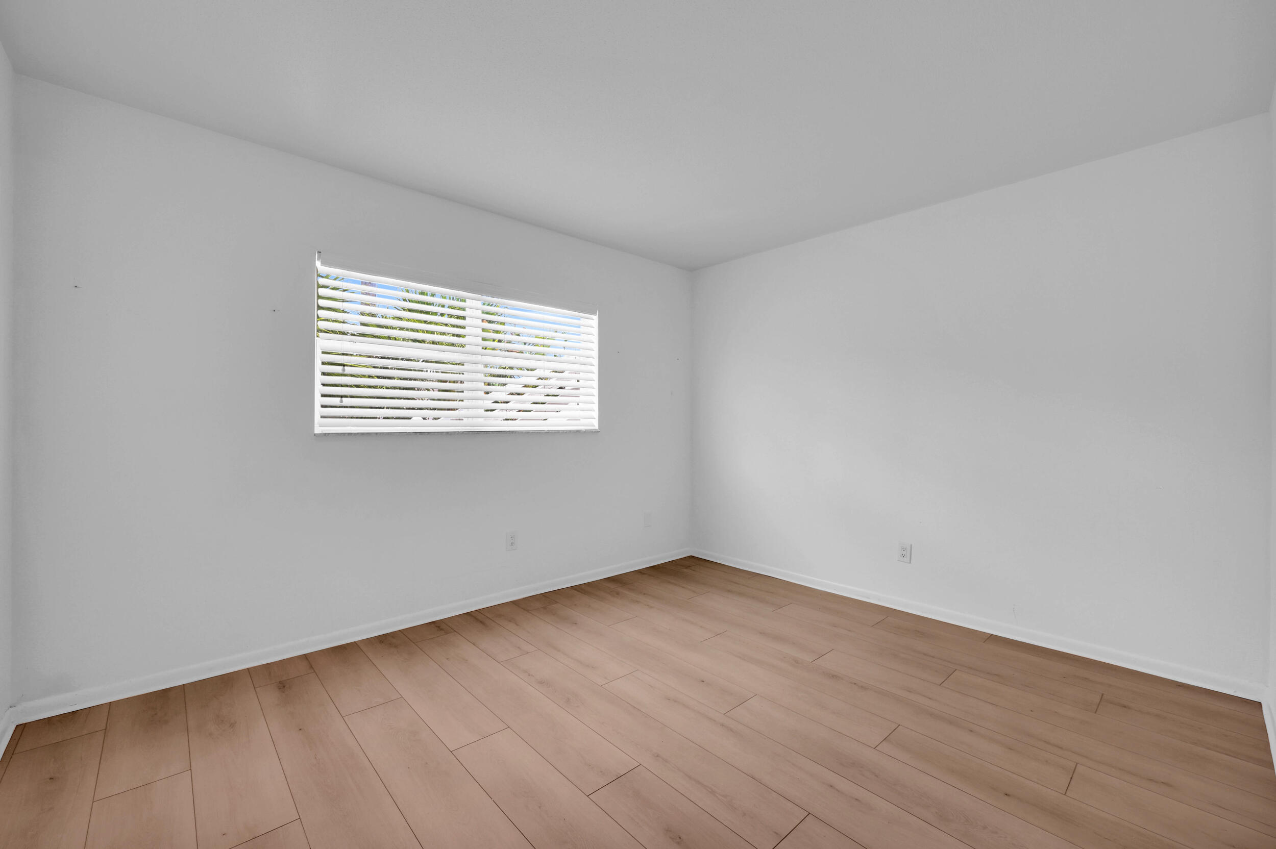 91 Willow #104, Tequesta FL 33469