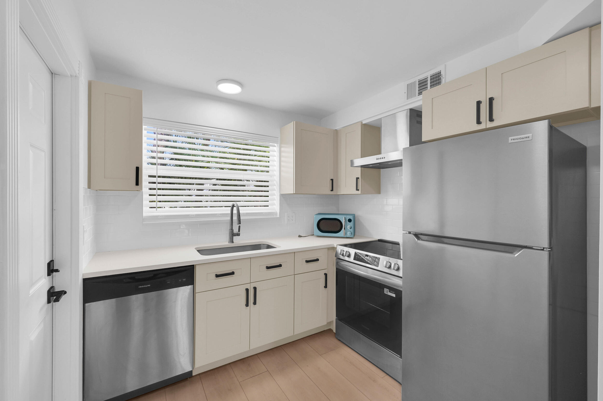 91 Willow #104, Tequesta FL 33469