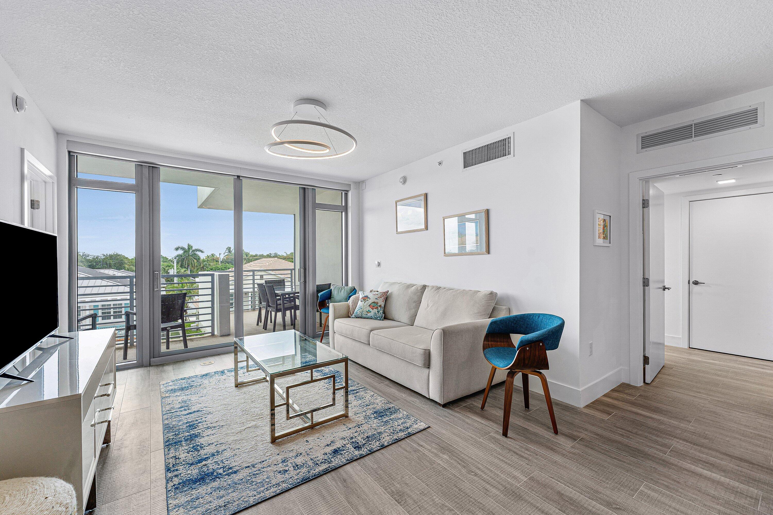 111 SE 1ST #406, Delray Beach FL 33444
