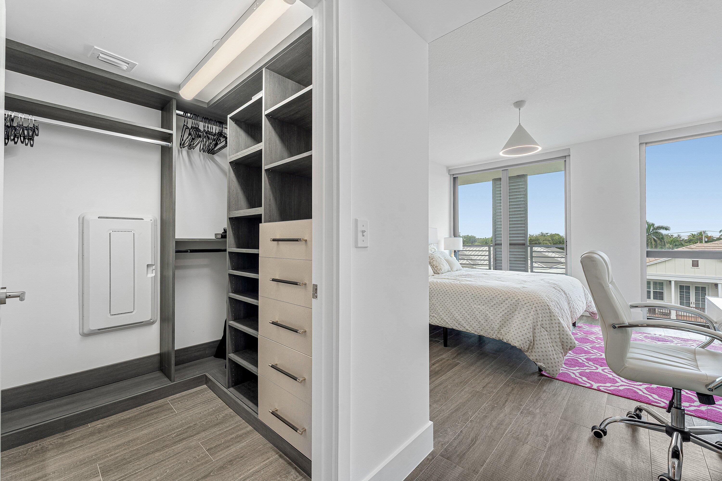 111 SE 1ST #406, Delray Beach FL 33444