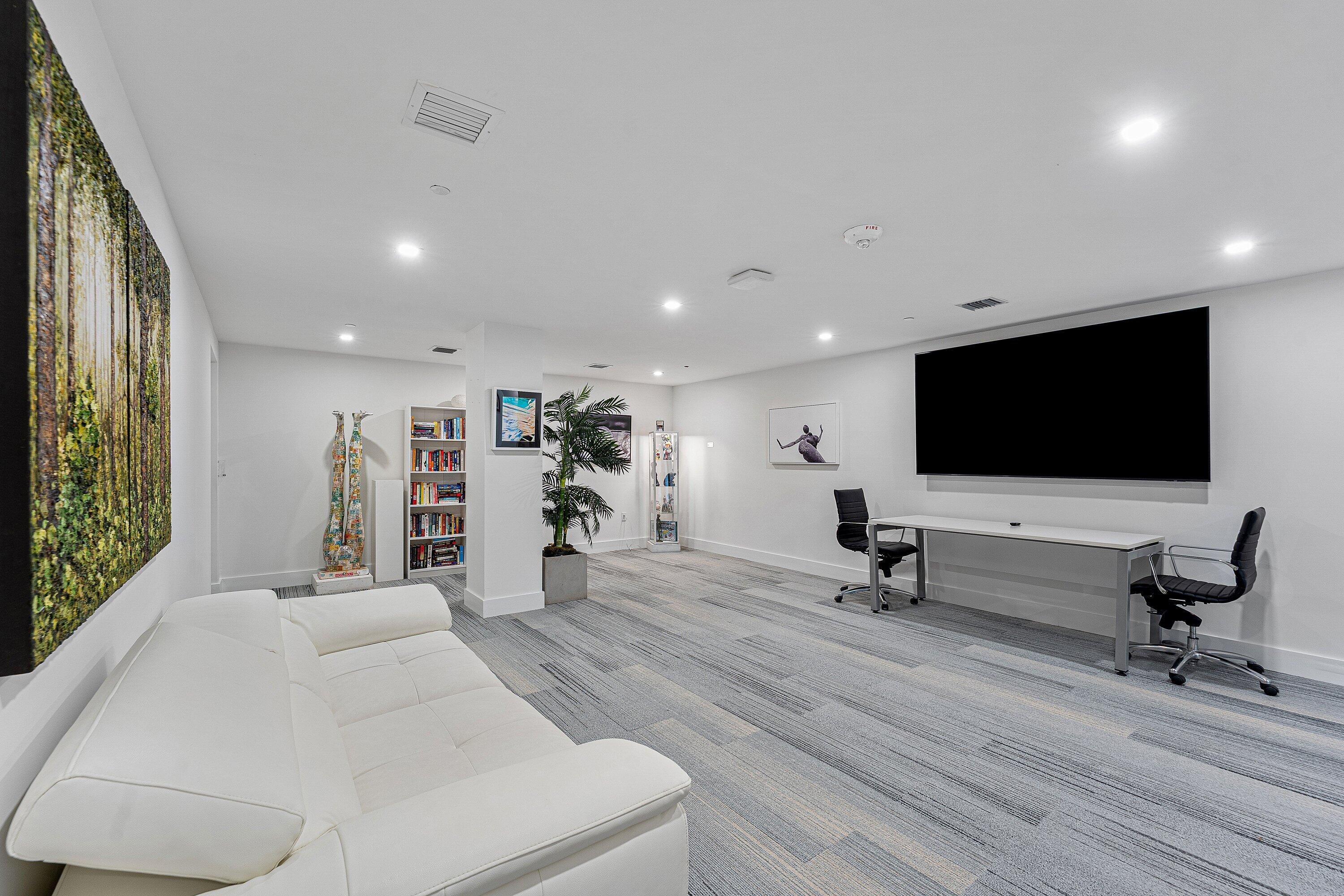 111 SE 1ST #406, Delray Beach FL 33444