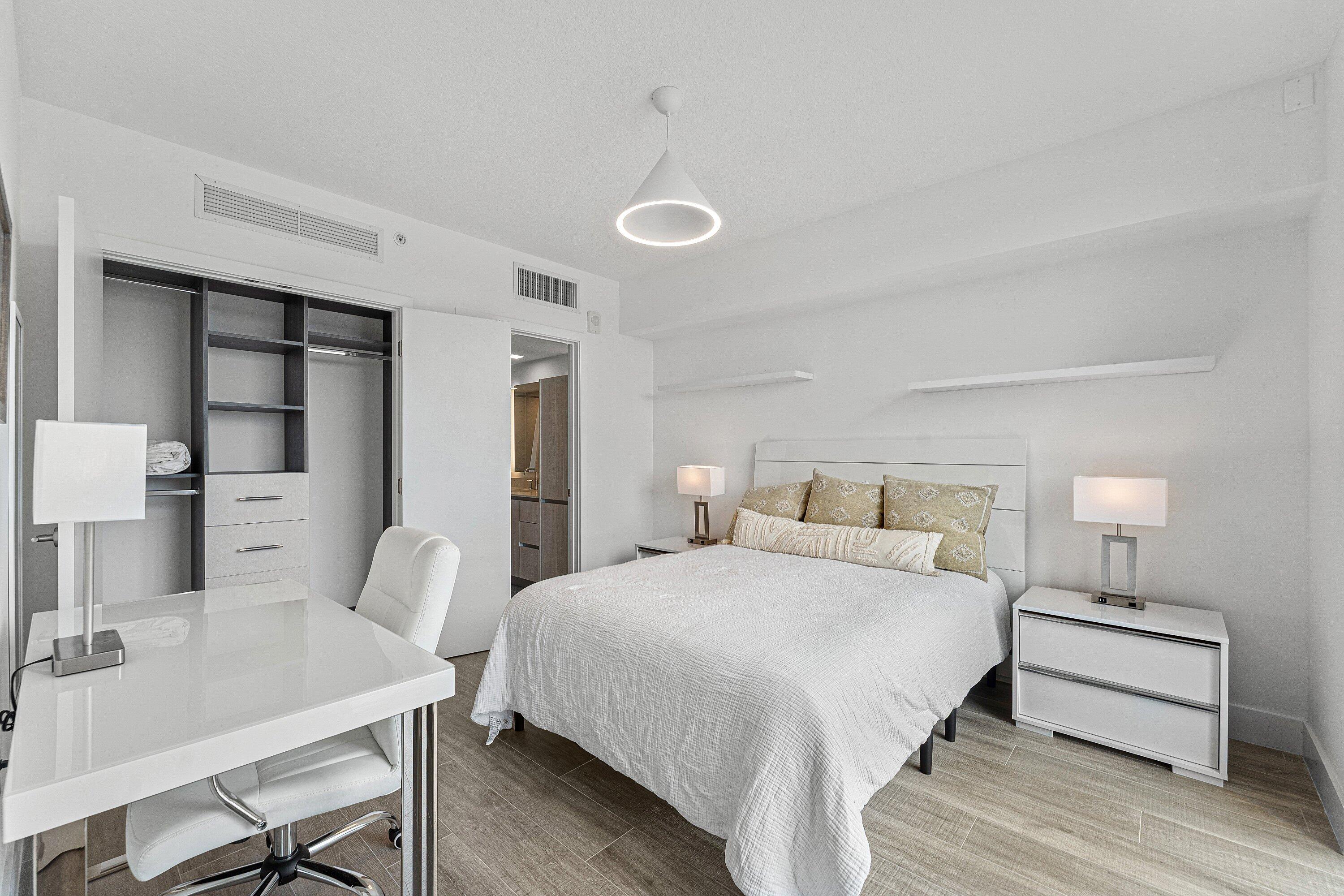 111 SE 1ST #406, Delray Beach FL 33444
