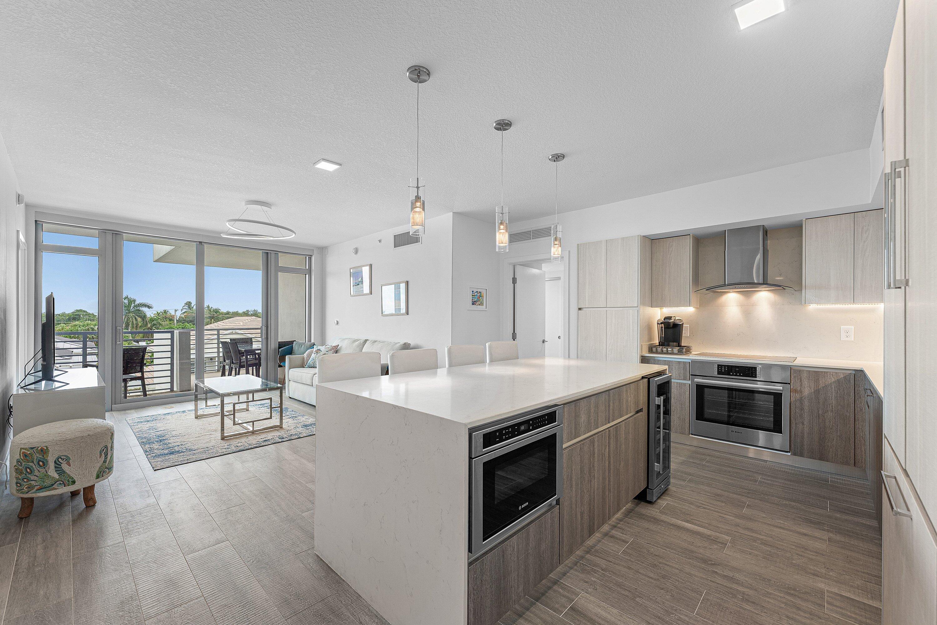 111 SE 1ST #406, Delray Beach FL 33444