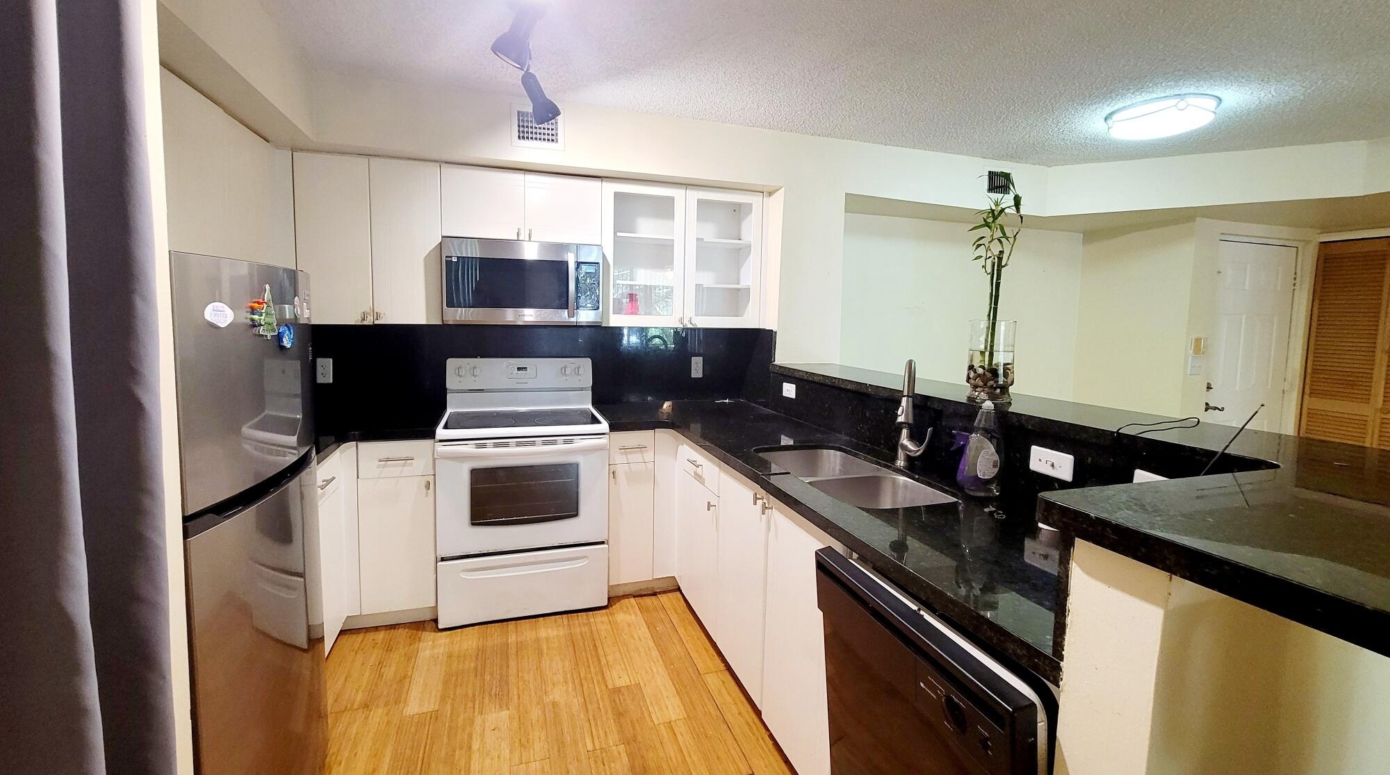 12112 St. Andrews #210, Miramar FL 33025