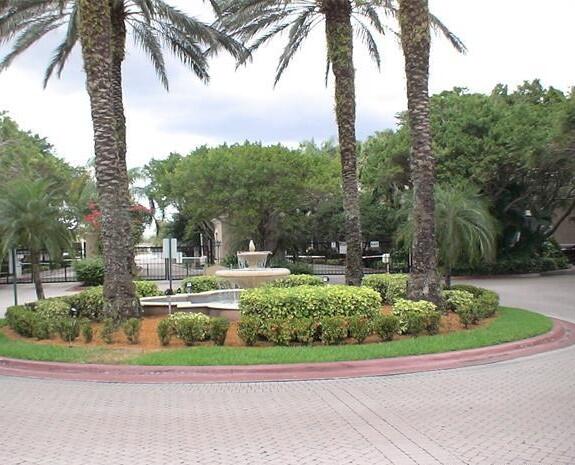 12112 St. Andrews #210, Miramar FL 33025