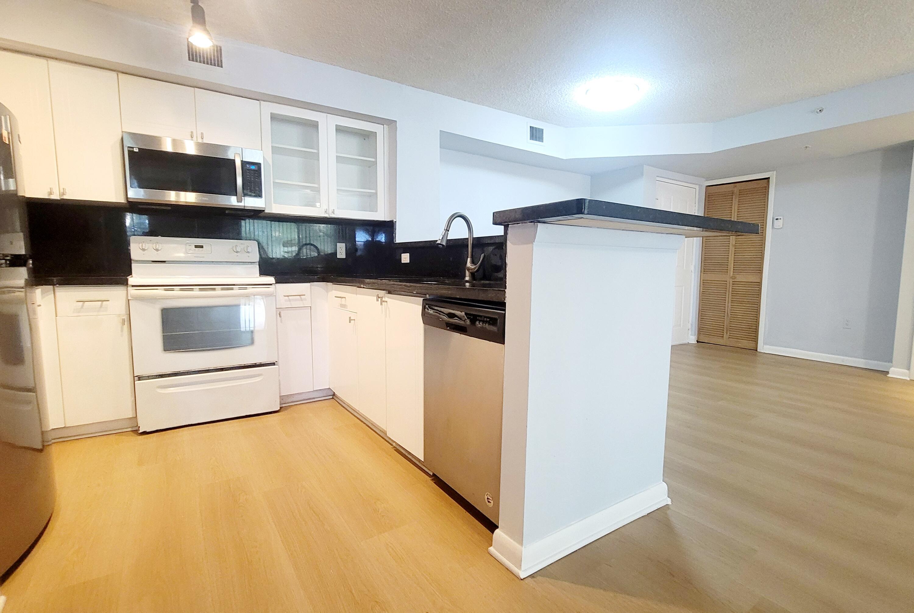 12112 St. Andrews #210, Miramar FL 33025