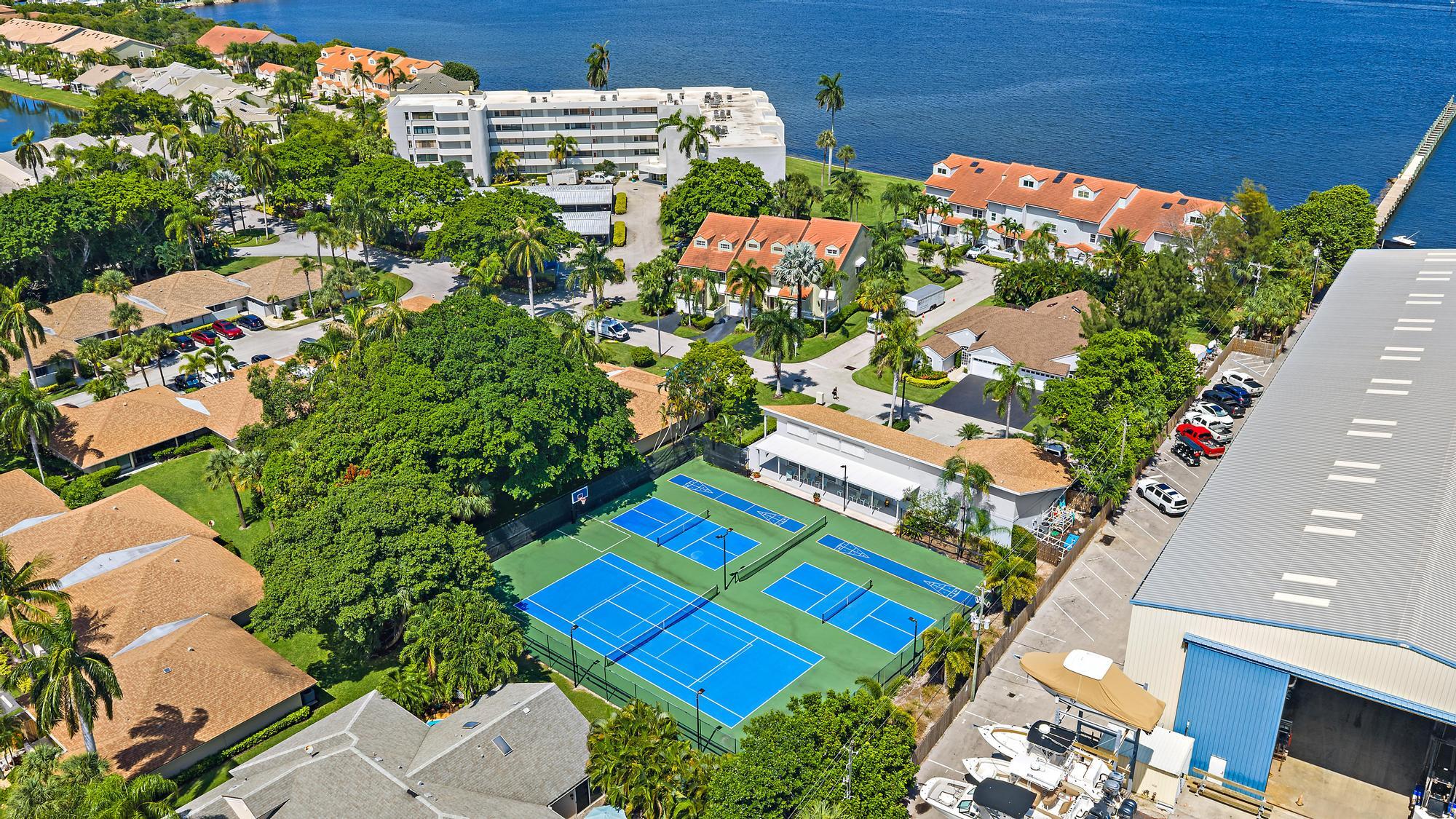 227 N Lakeshore, Hypoluxo FL 33462