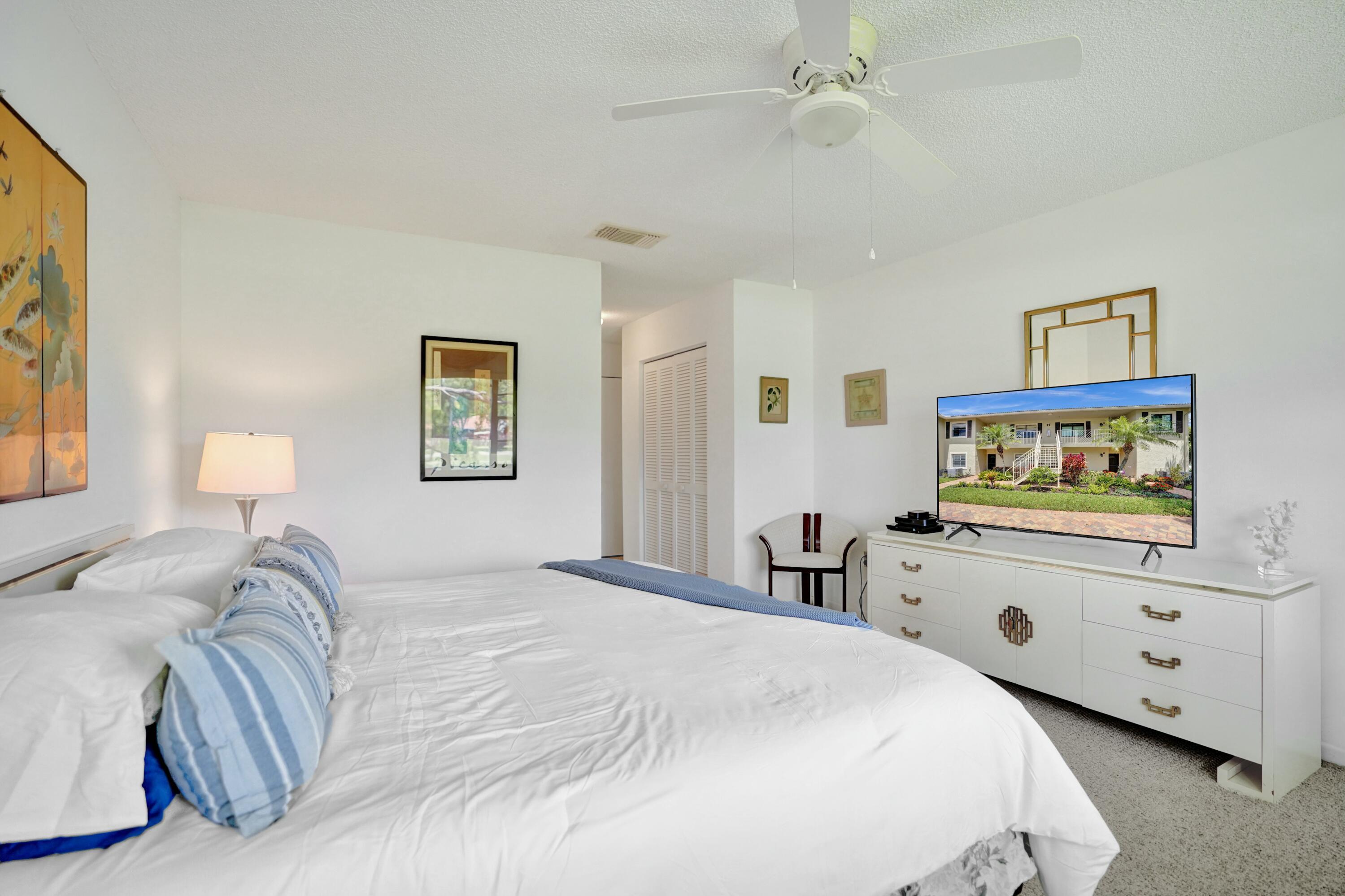 19 STRATFORD #Unit F, Boynton Beach FL 33436