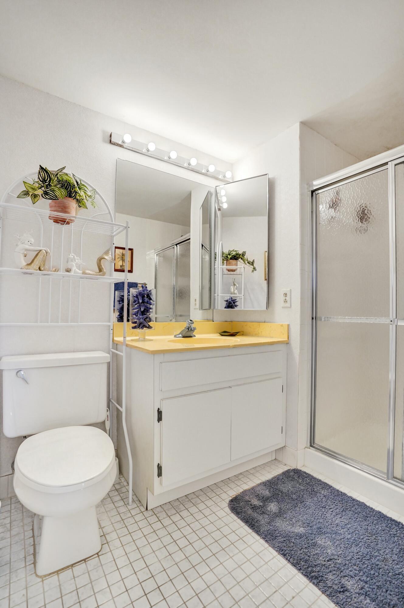 19 STRATFORD #Unit F, Boynton Beach FL 33436
