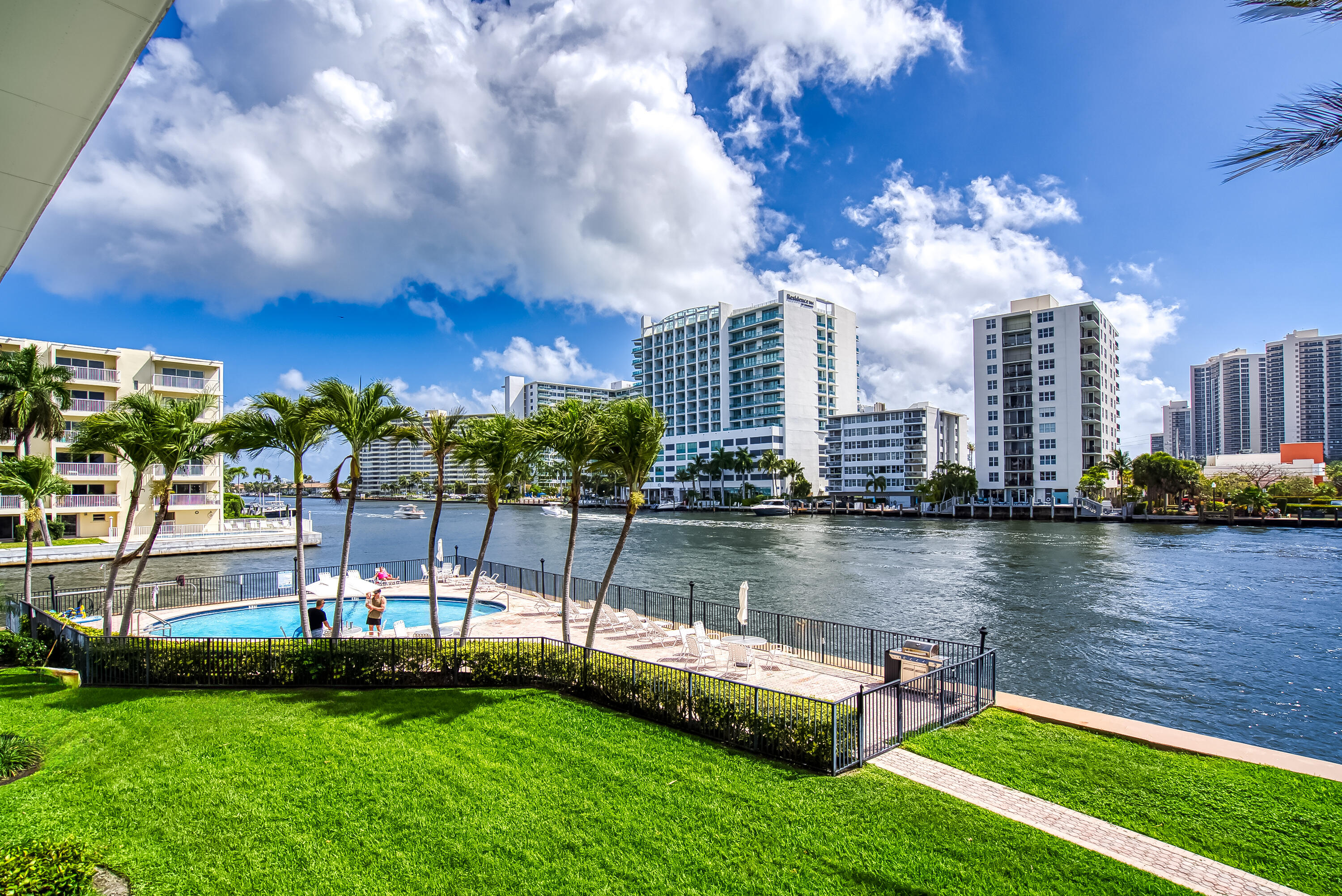 2895 NE 32ND #207, Fort Lauderdale FL 33306