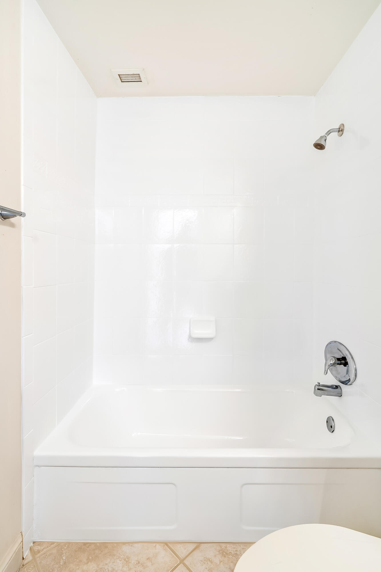 2895 NE 32ND #207, Fort Lauderdale FL 33306