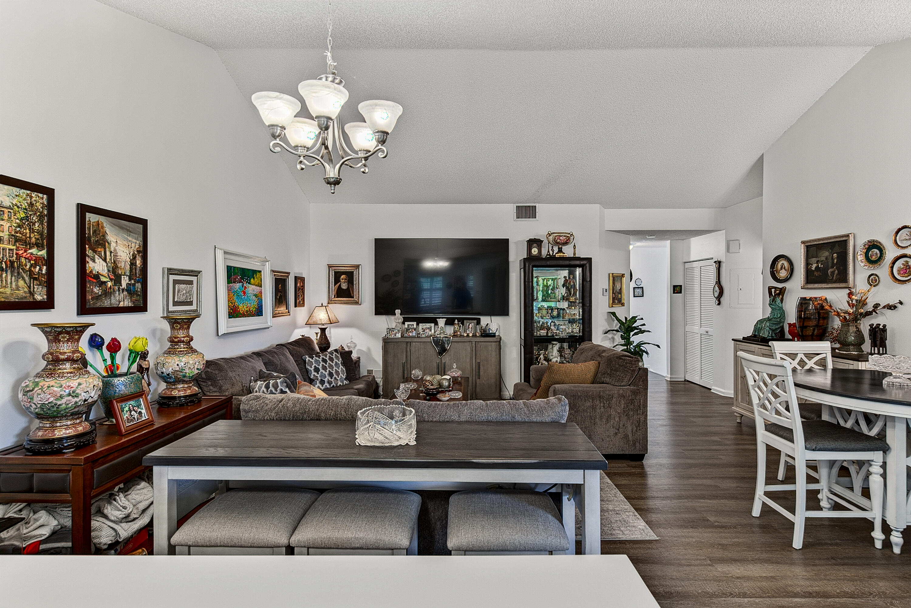 6674 Montego Bay #D, Boca Raton FL 33433