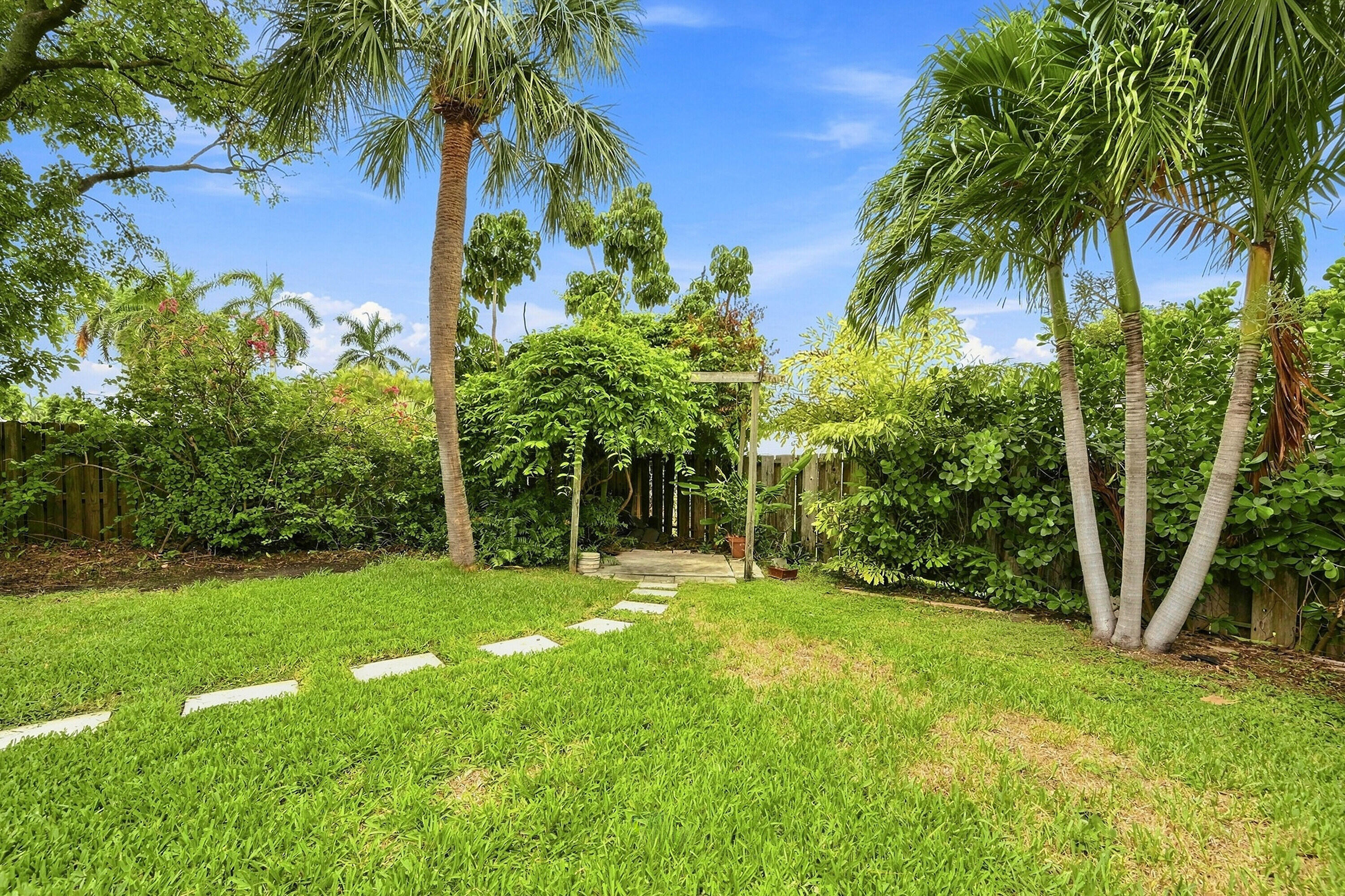 3315 NE 42nd, Fort Lauderdale FL 33308