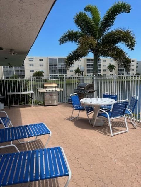 315 SE 11TH #203, Dania Beach FL 33004