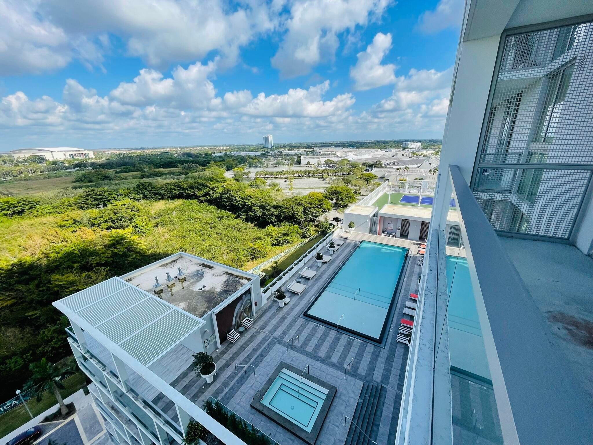 2000 METROPICA #2607, Sunrise FL 33323