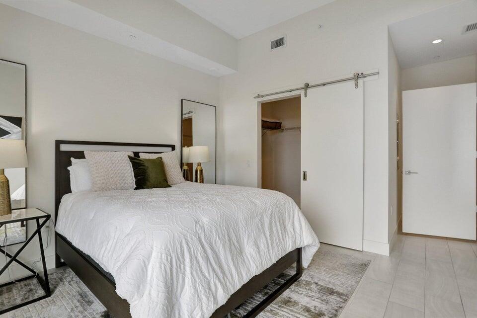 2000 METROPICA #2607, Sunrise FL 33323