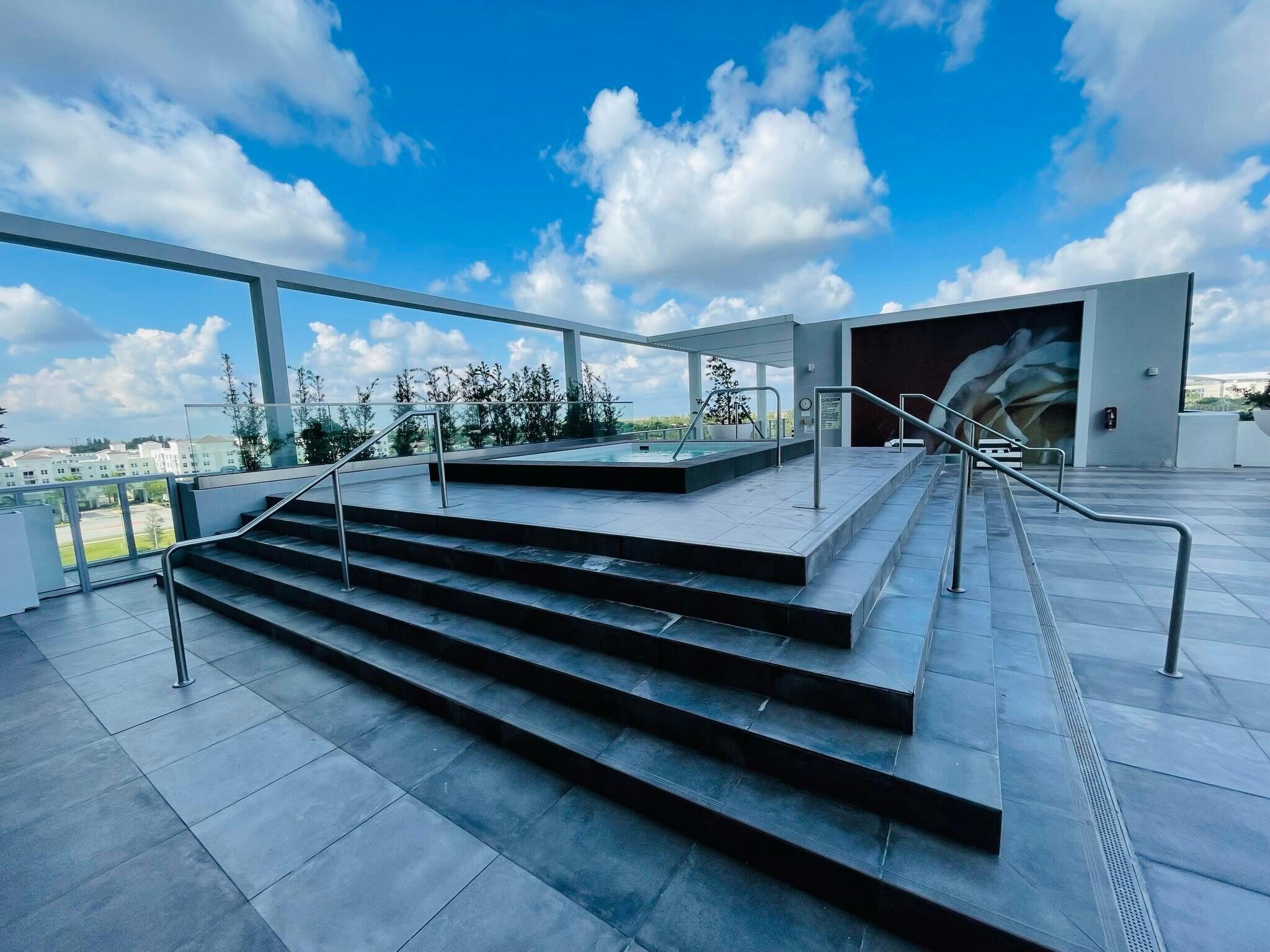 2000 METROPICA #2607, Sunrise FL 33323