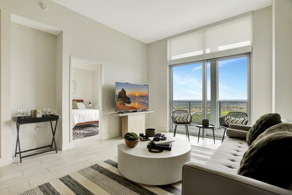 2000 METROPICA #2607, Sunrise FL 33323