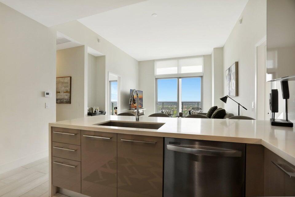 2000 METROPICA #2607, Sunrise FL 33323