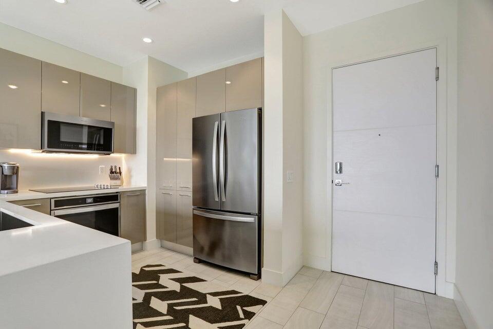 2000 METROPICA #2607, Sunrise FL 33323