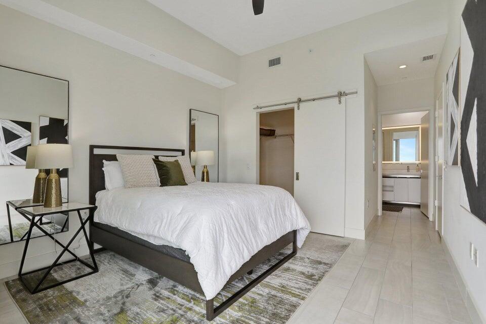2000 METROPICA #2607, Sunrise FL 33323