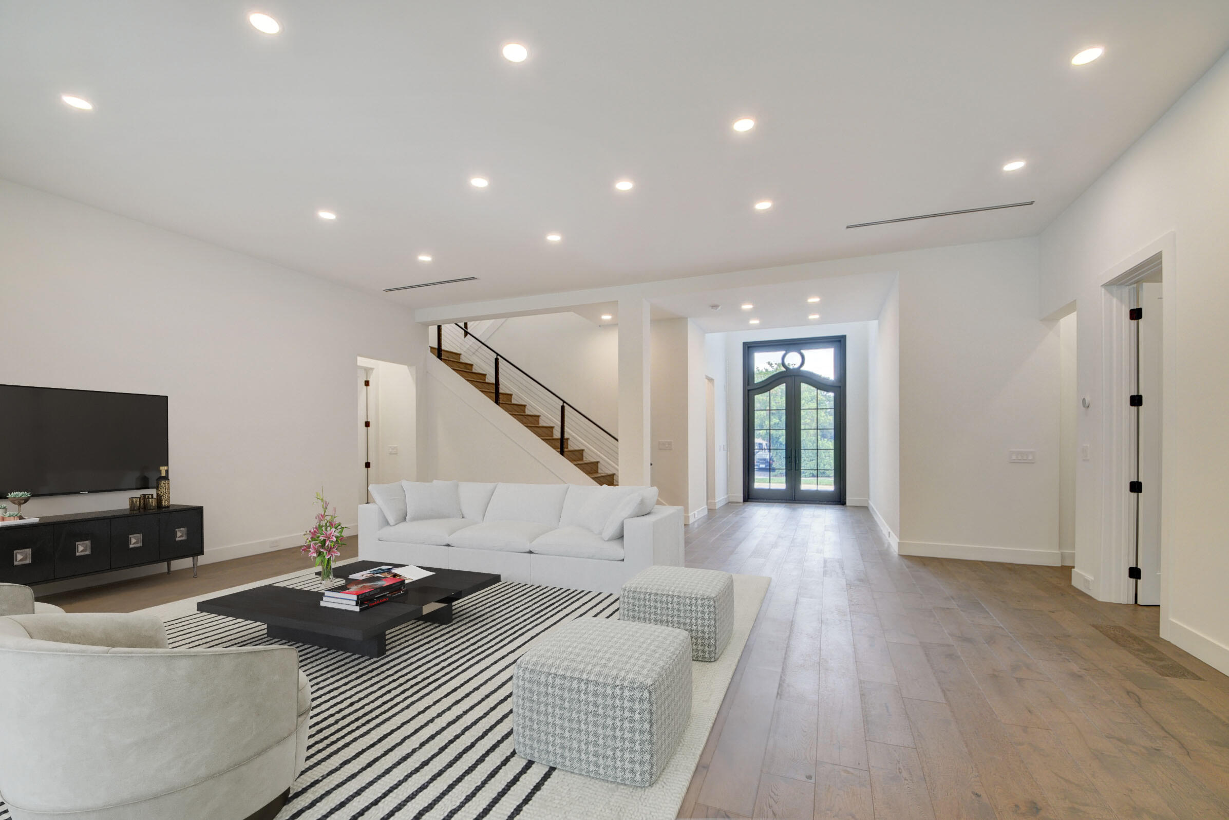 120 Summa, West Palm Beach FL 33405