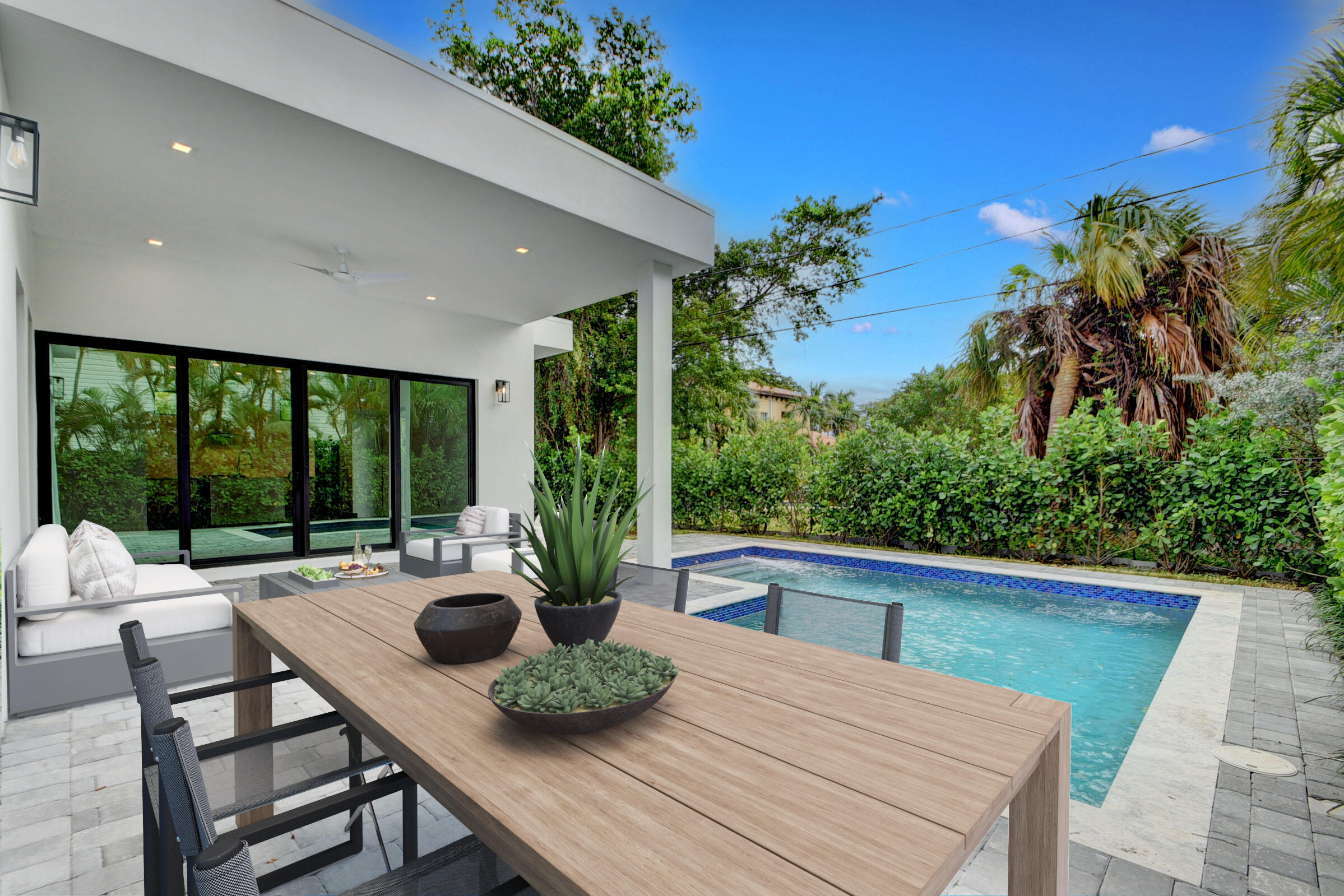 120 Summa, West Palm Beach FL 33405