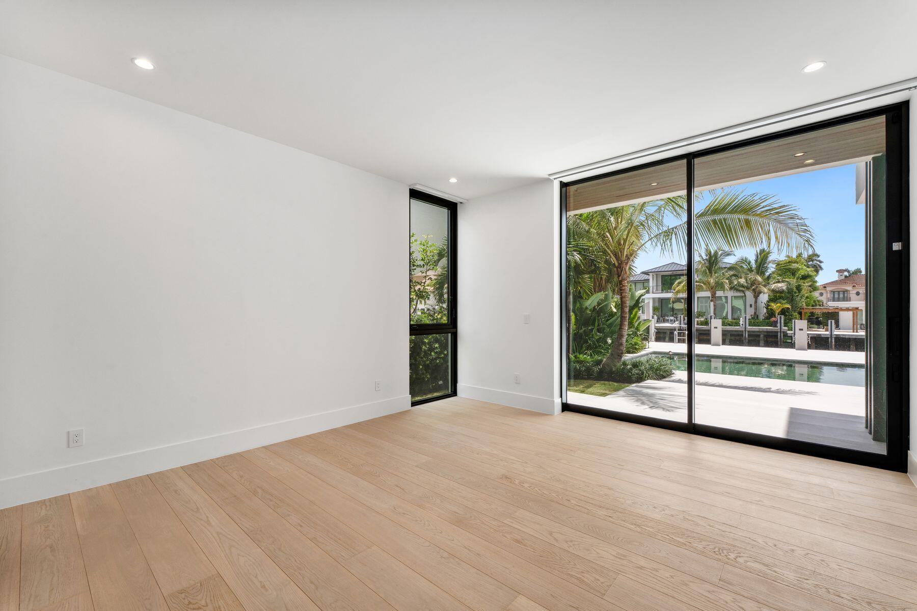 2400 Barcelona, Fort Lauderdale FL 33301