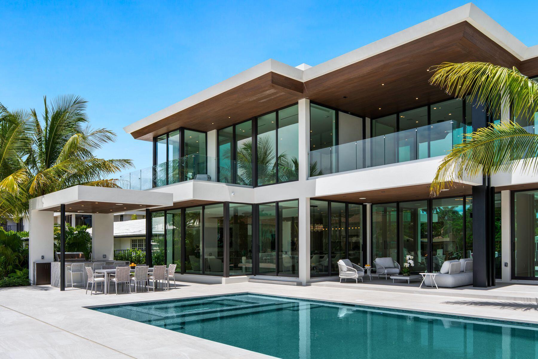 2400 Barcelona, Fort Lauderdale FL 33301