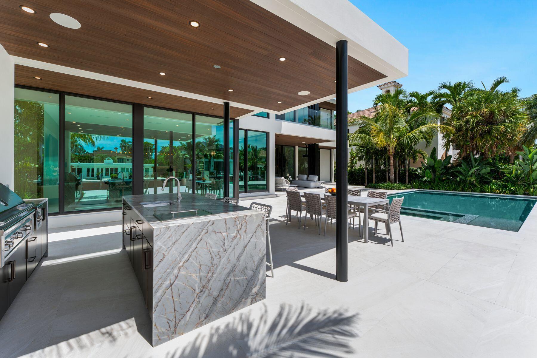 2400 Barcelona, Fort Lauderdale FL 33301