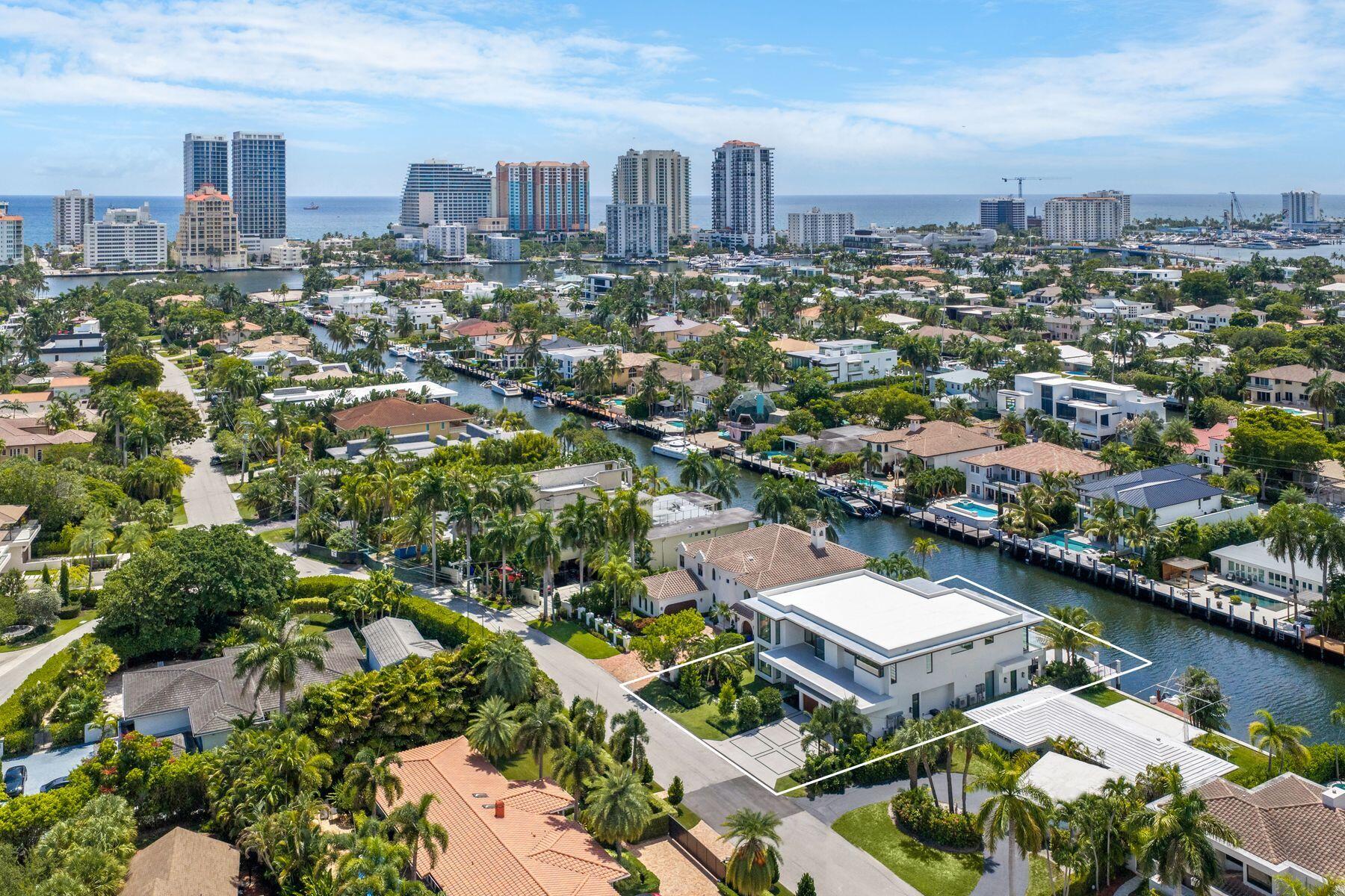 2400 Barcelona, Fort Lauderdale FL 33301