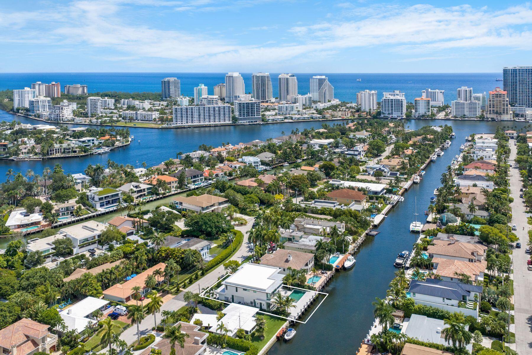 2400 Barcelona, Fort Lauderdale FL 33301