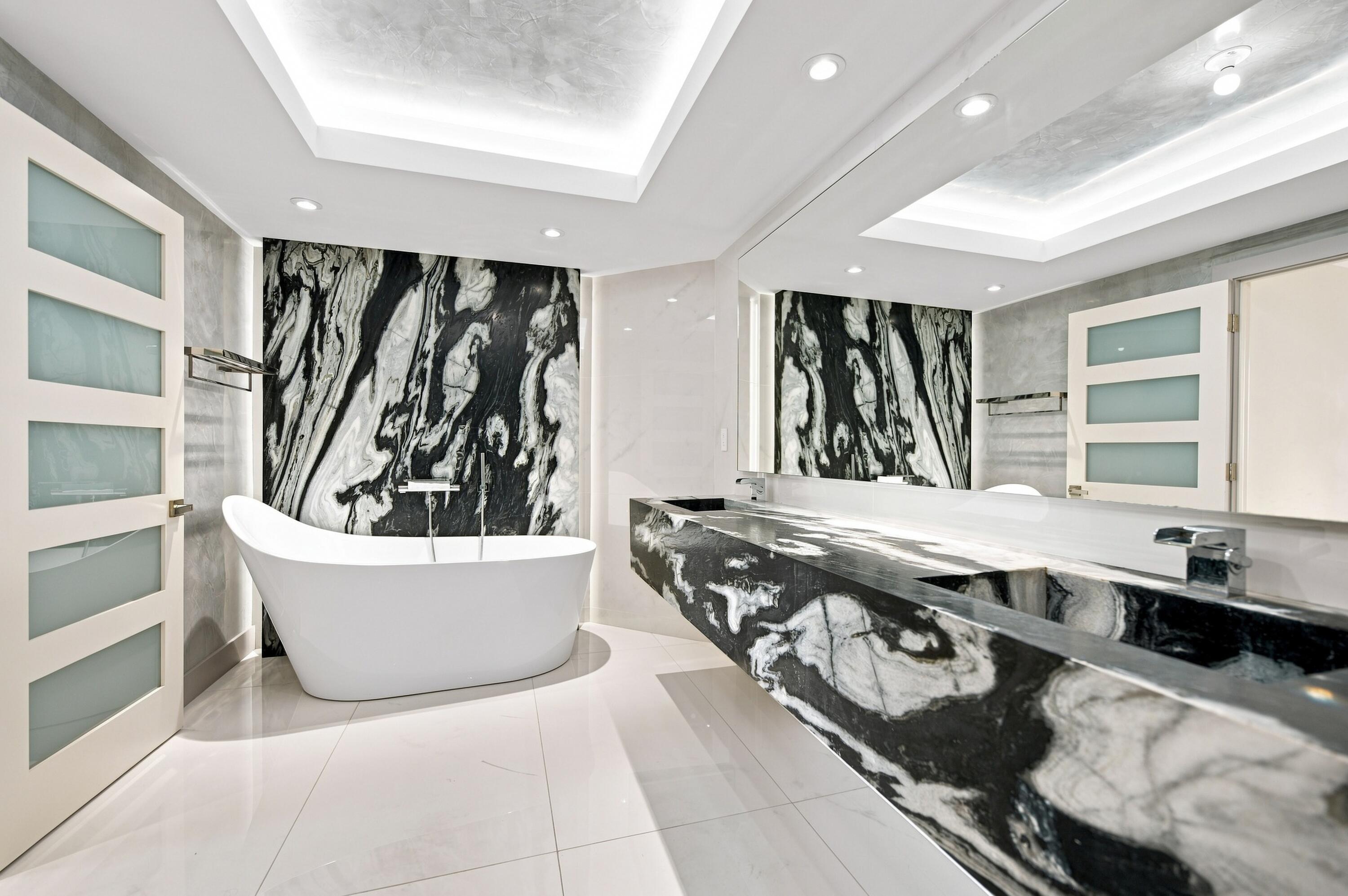 2000 Island #2905, Aventura FL 33160