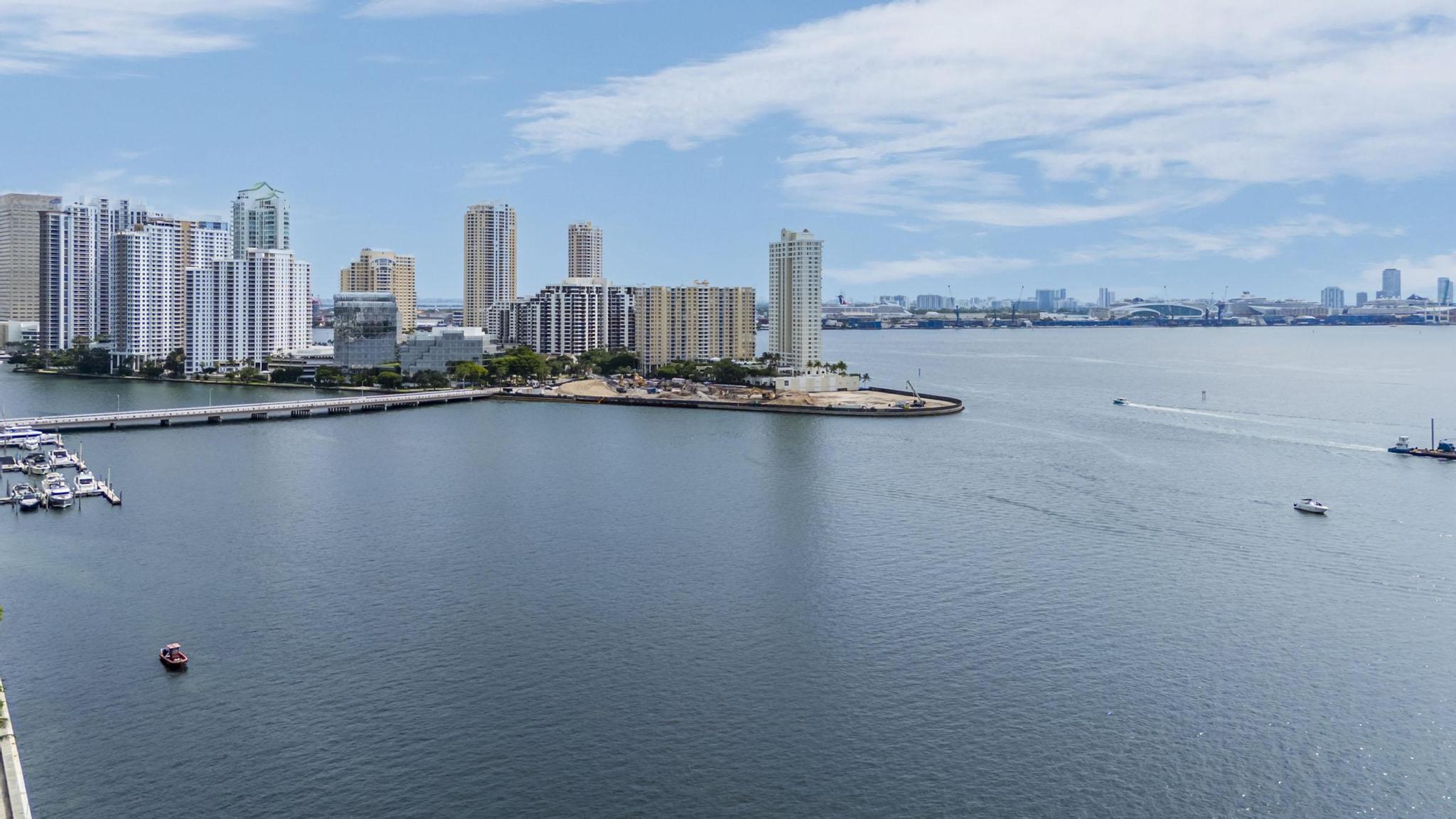 1155 BRICKELL BAY #2509, Miami FL 33131