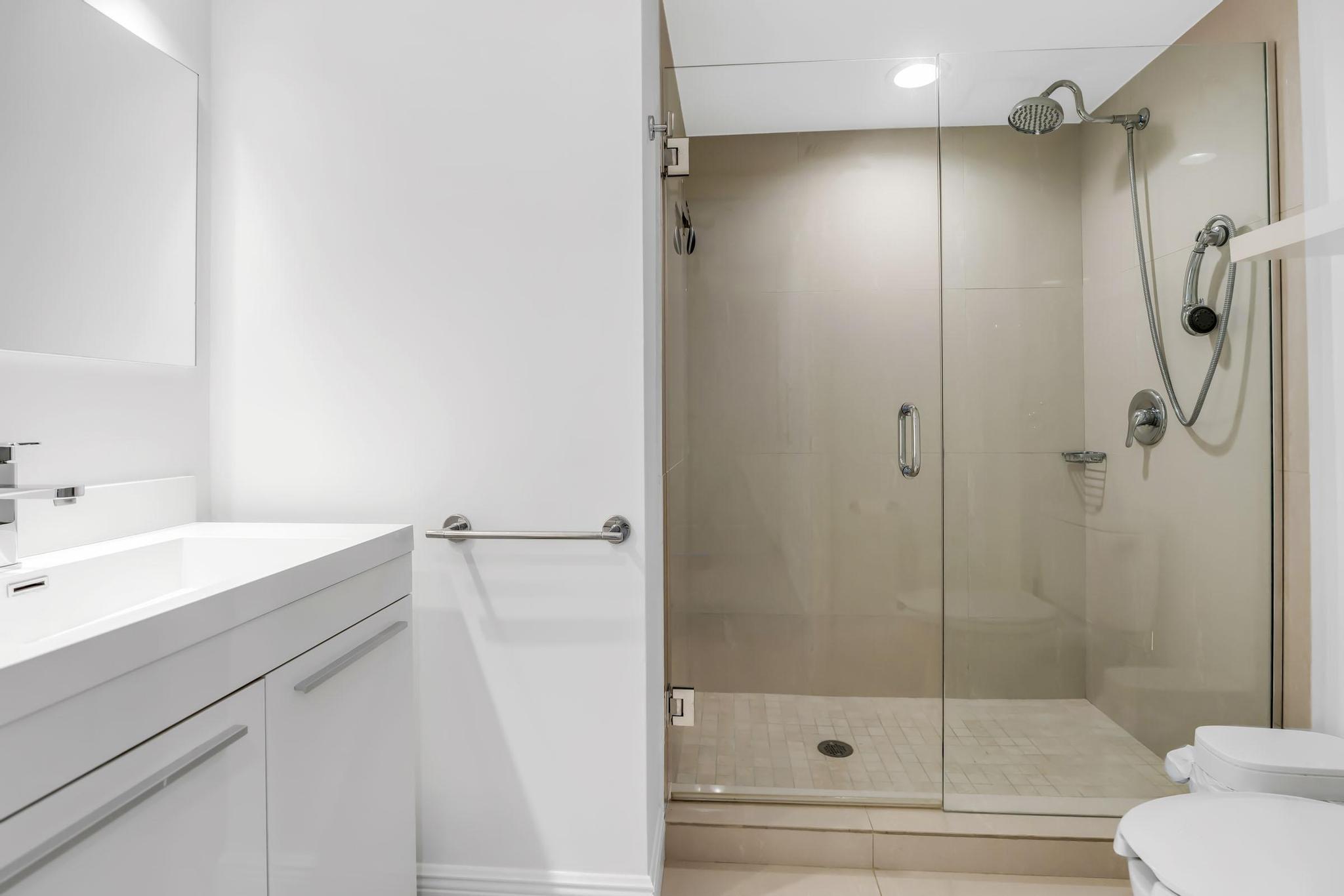 1155 BRICKELL BAY #2509, Miami FL 33131