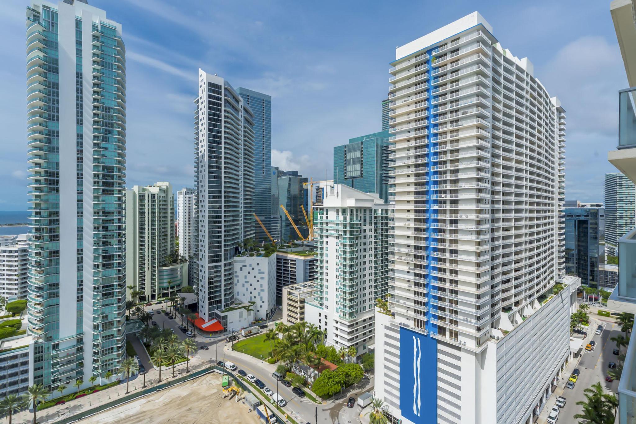1155 BRICKELL BAY #2509, Miami FL 33131