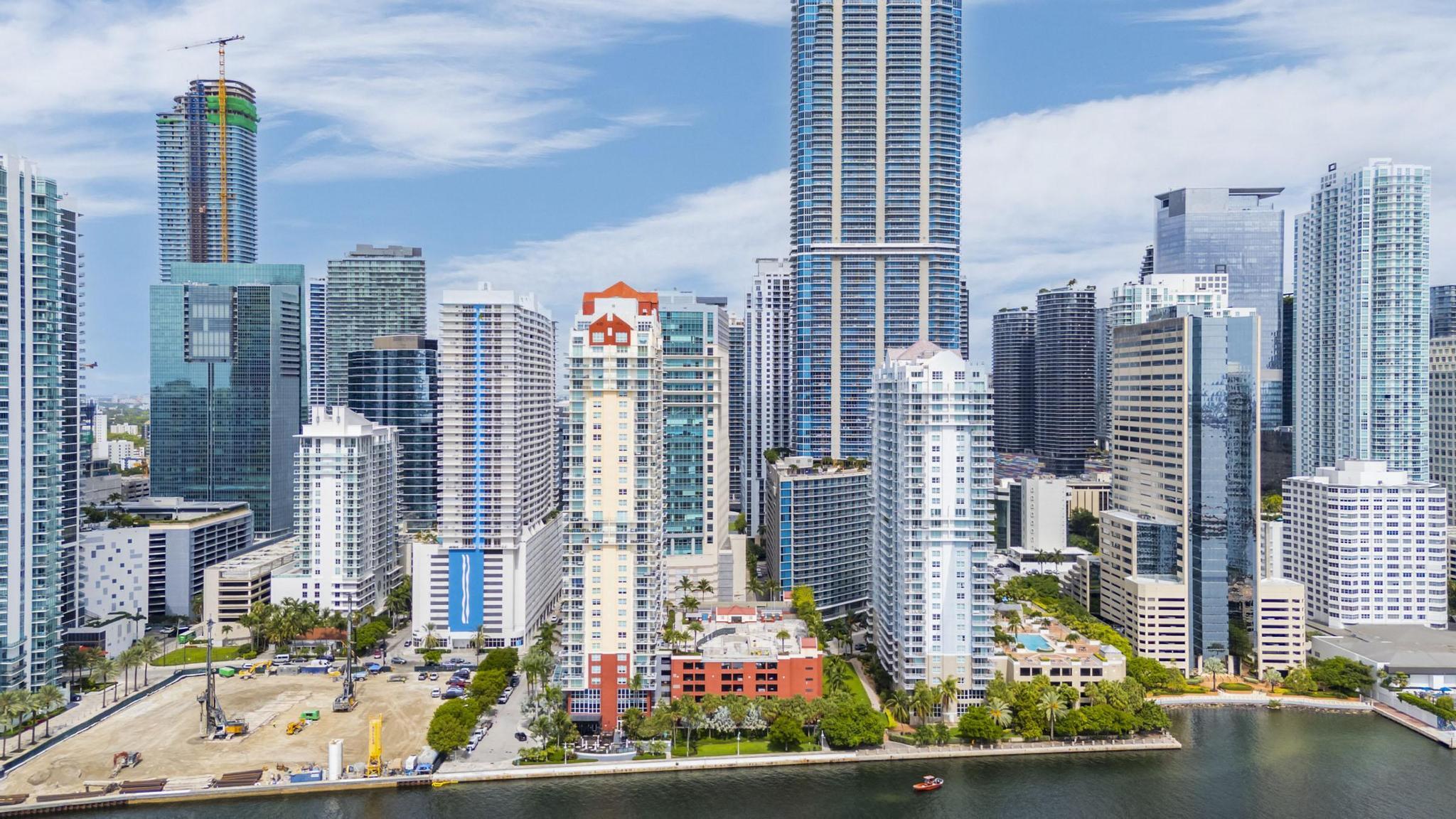 1155 BRICKELL BAY #2509, Miami FL 33131