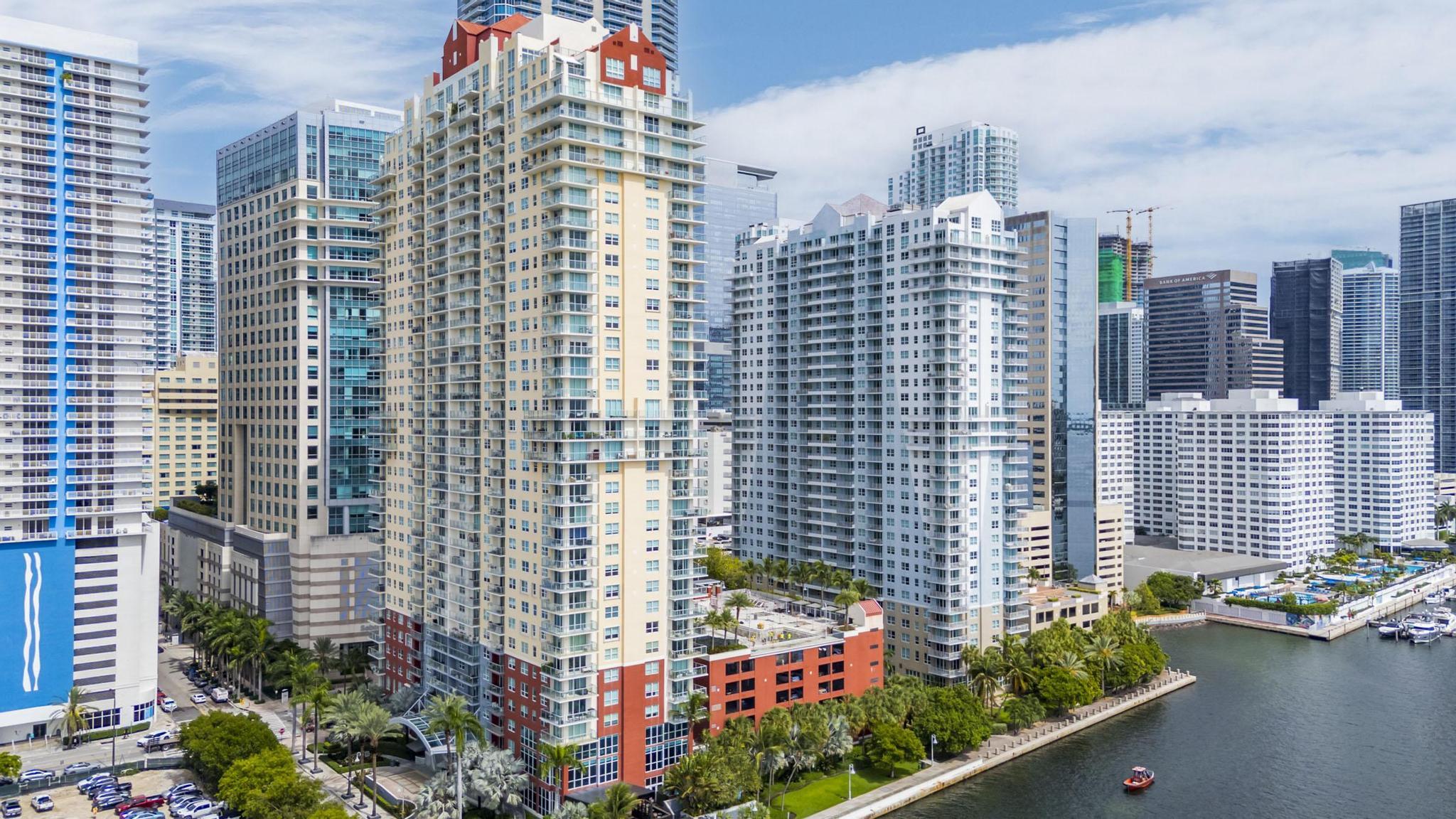 1155 BRICKELL BAY #2509, Miami FL 33131