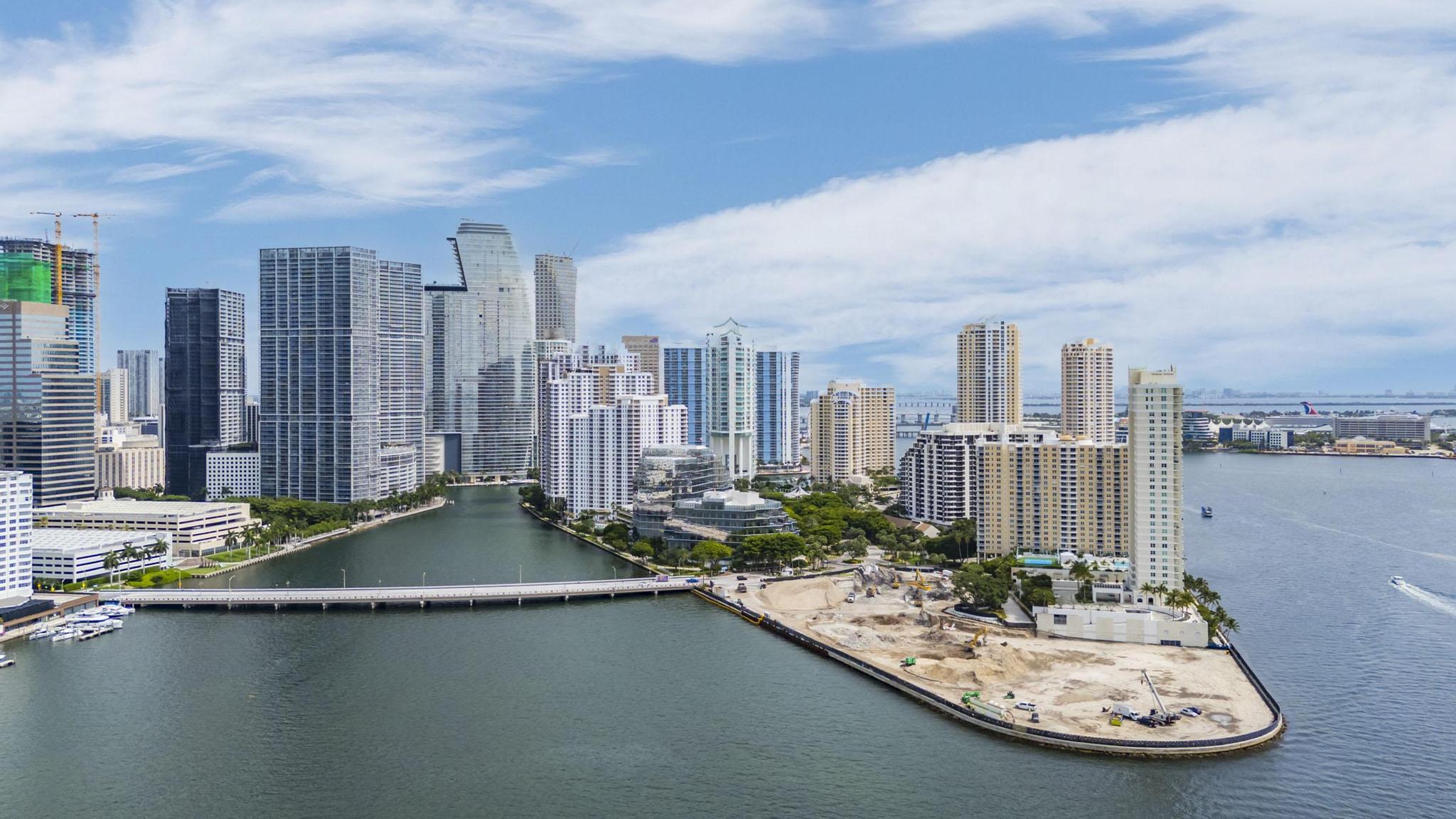 1155 BRICKELL BAY #2509, Miami FL 33131