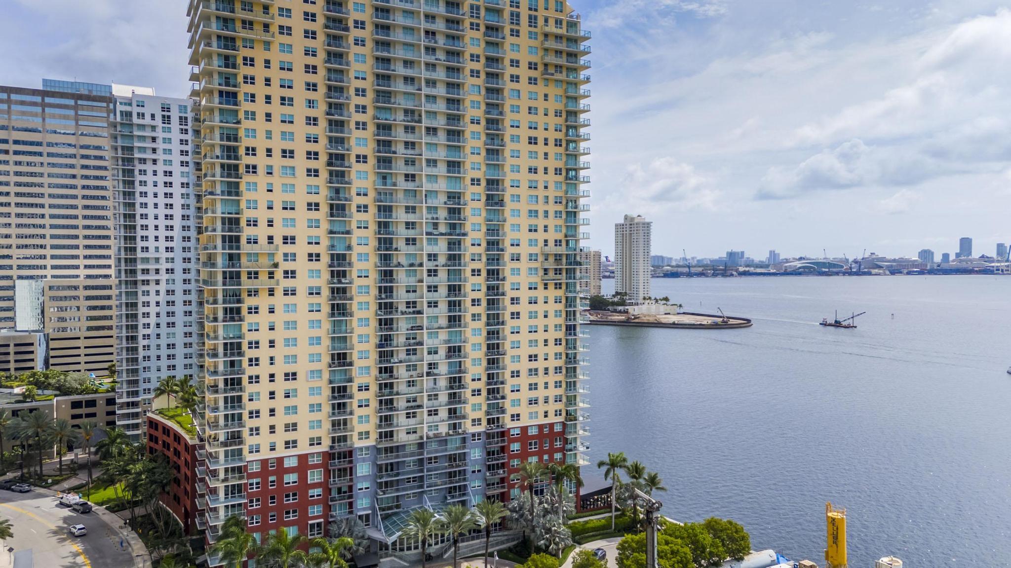 1155 BRICKELL BAY #2509, Miami FL 33131