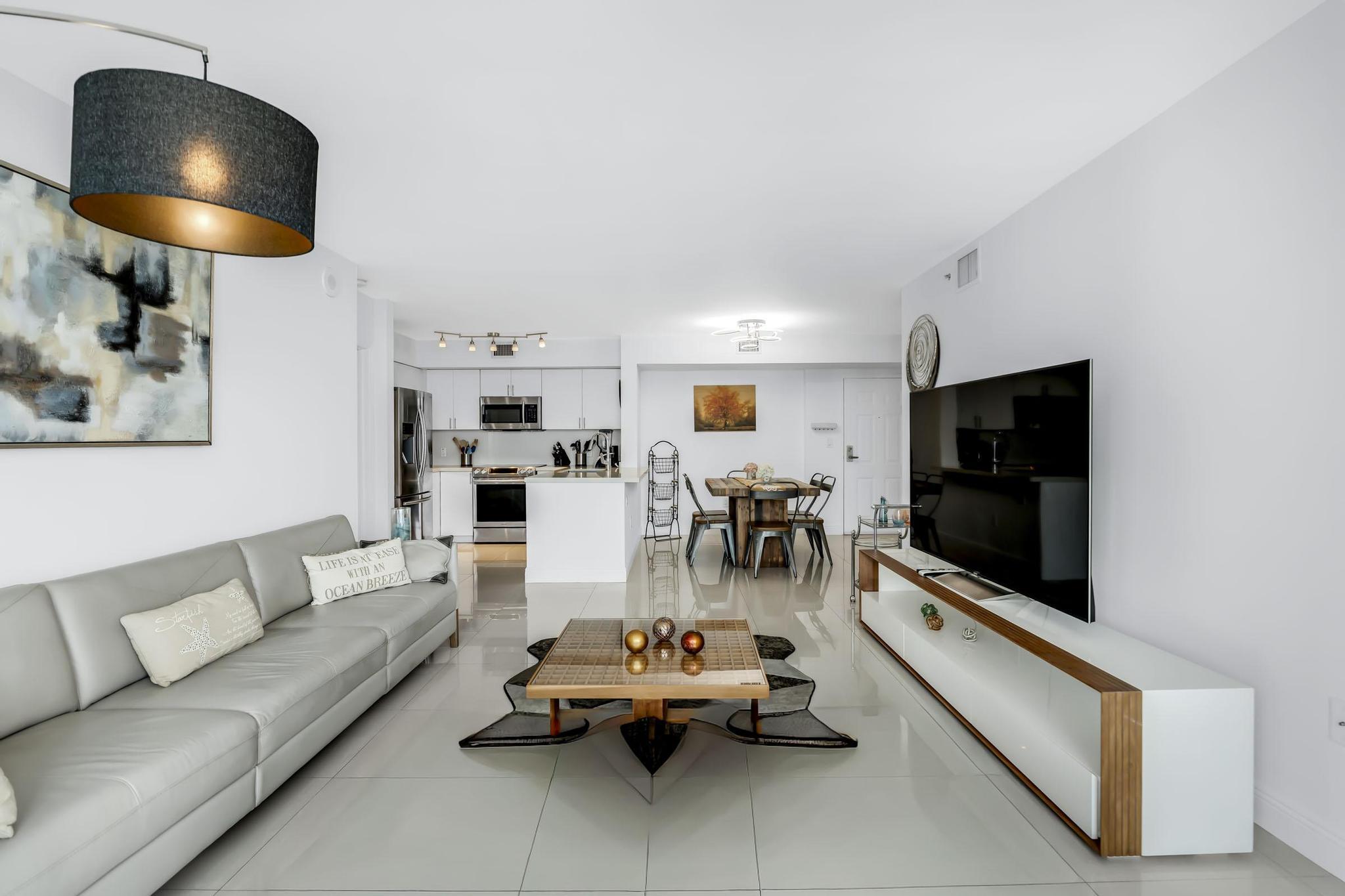1155 BRICKELL BAY #2509, Miami FL 33131